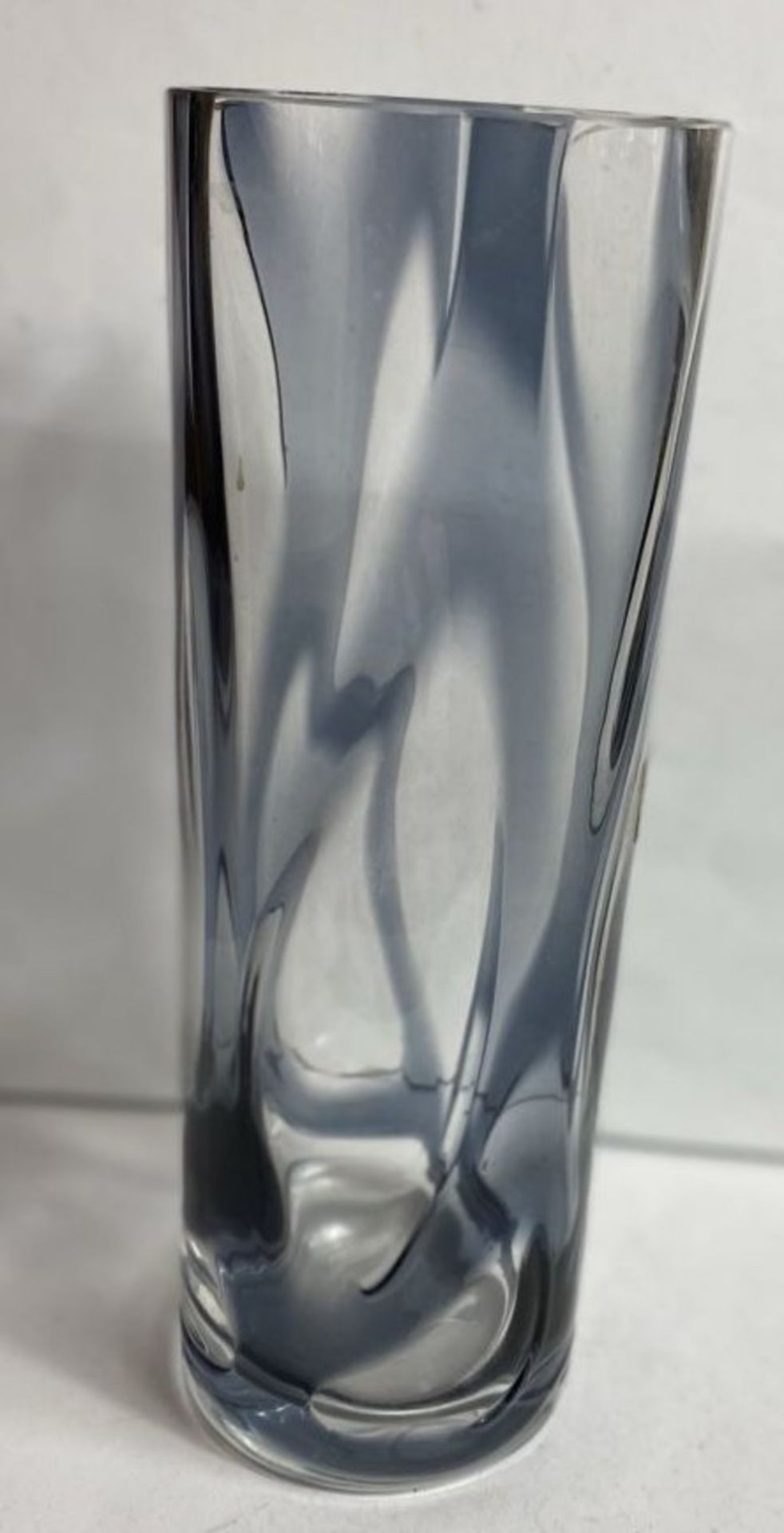 Kunstglasvase "Gistl Glas" blau/klar, H-21 cm, D-8 cm - Bild 4 aus 7