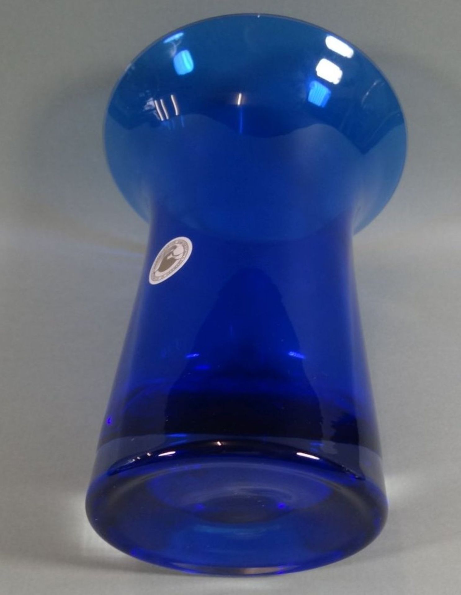 Kunstglasvase "Harzkristall", blau, H-15,5 cm - Bild 5 aus 5