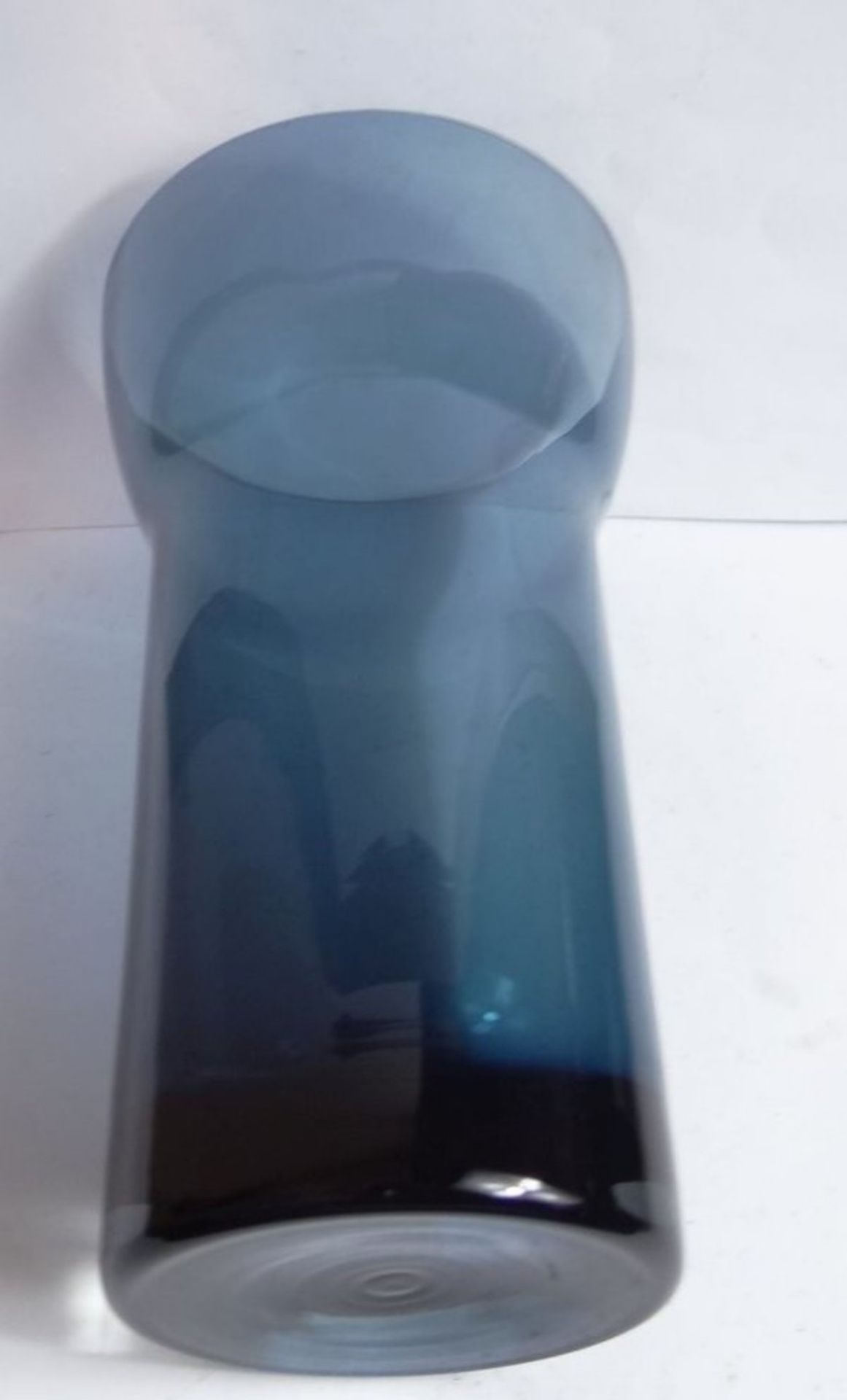 blaue Kunstglasvase, H-18 cm, D-10 cm - Bild 6 aus 7
