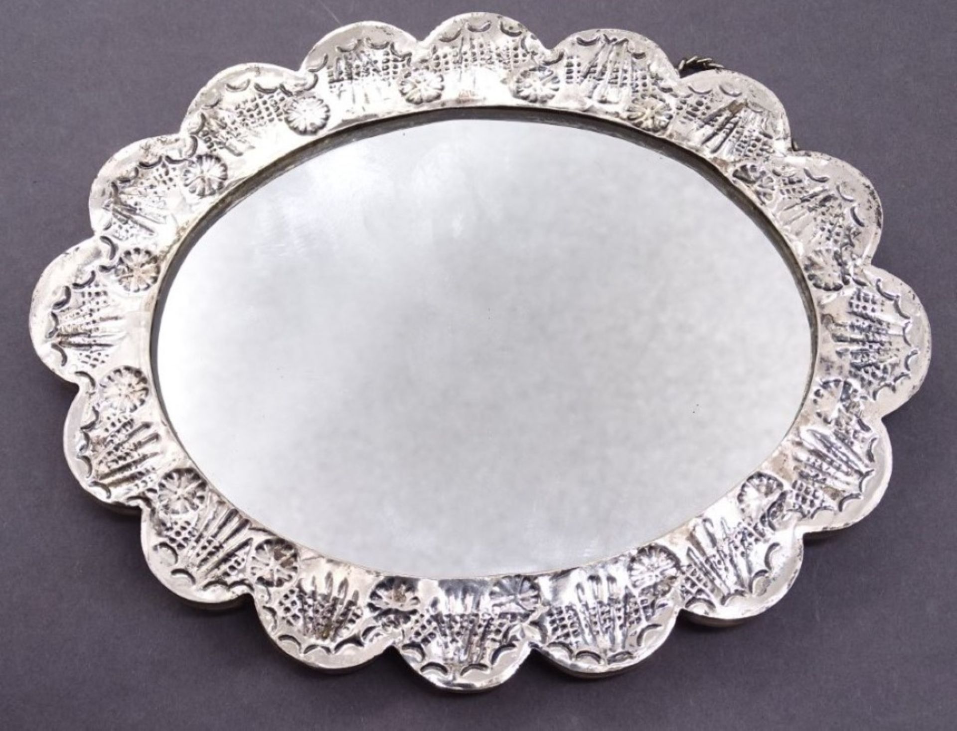 2 kleine Spiegel mit Aufhängung und 900er-Silber-Rahmen, gest. "ISIK", 17x13 und 14 x 13 cm, mit - Bild 7 aus 10