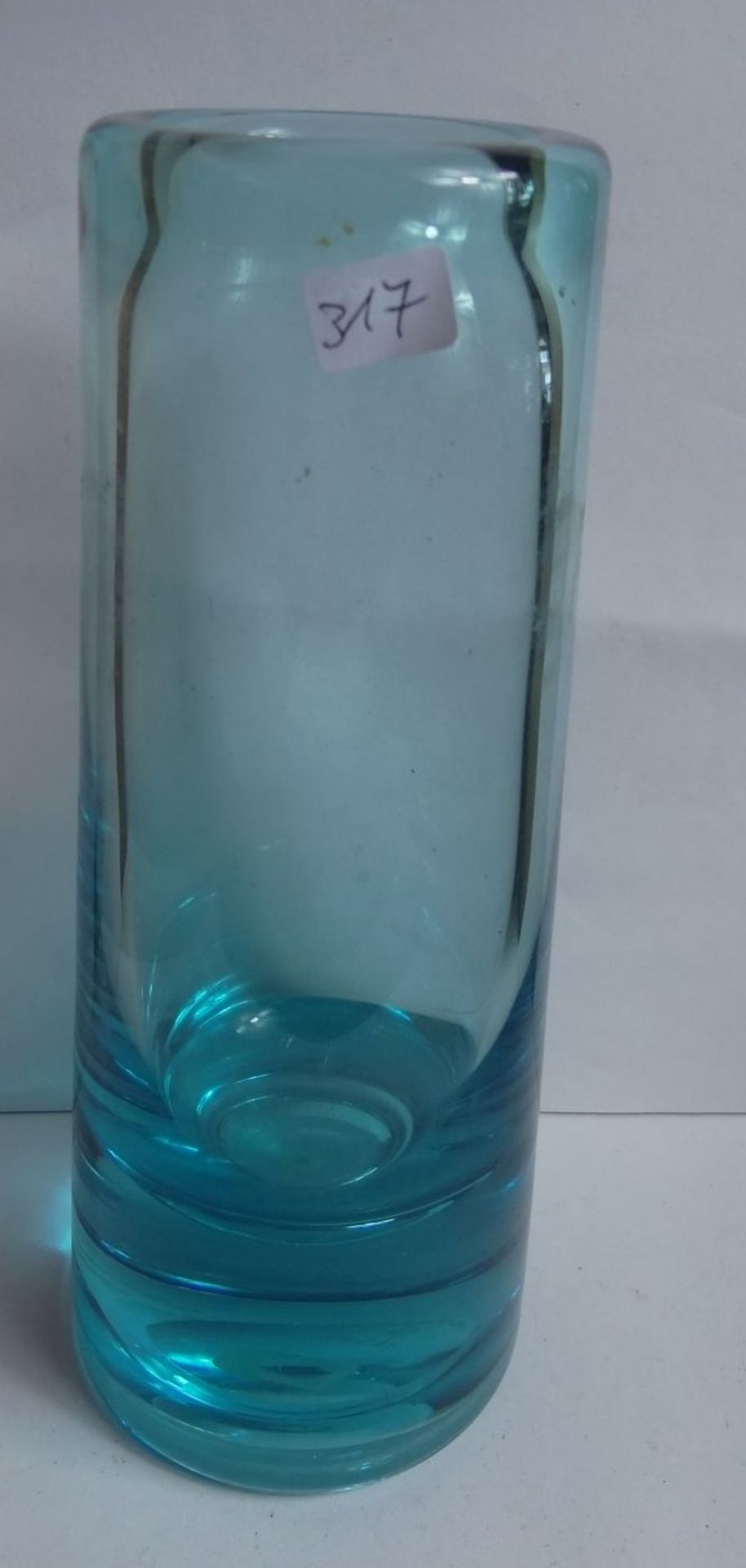 hellblaue Vase "Holmegaard" Ritzsignatur, H-24 cm - Bild 7 aus 8