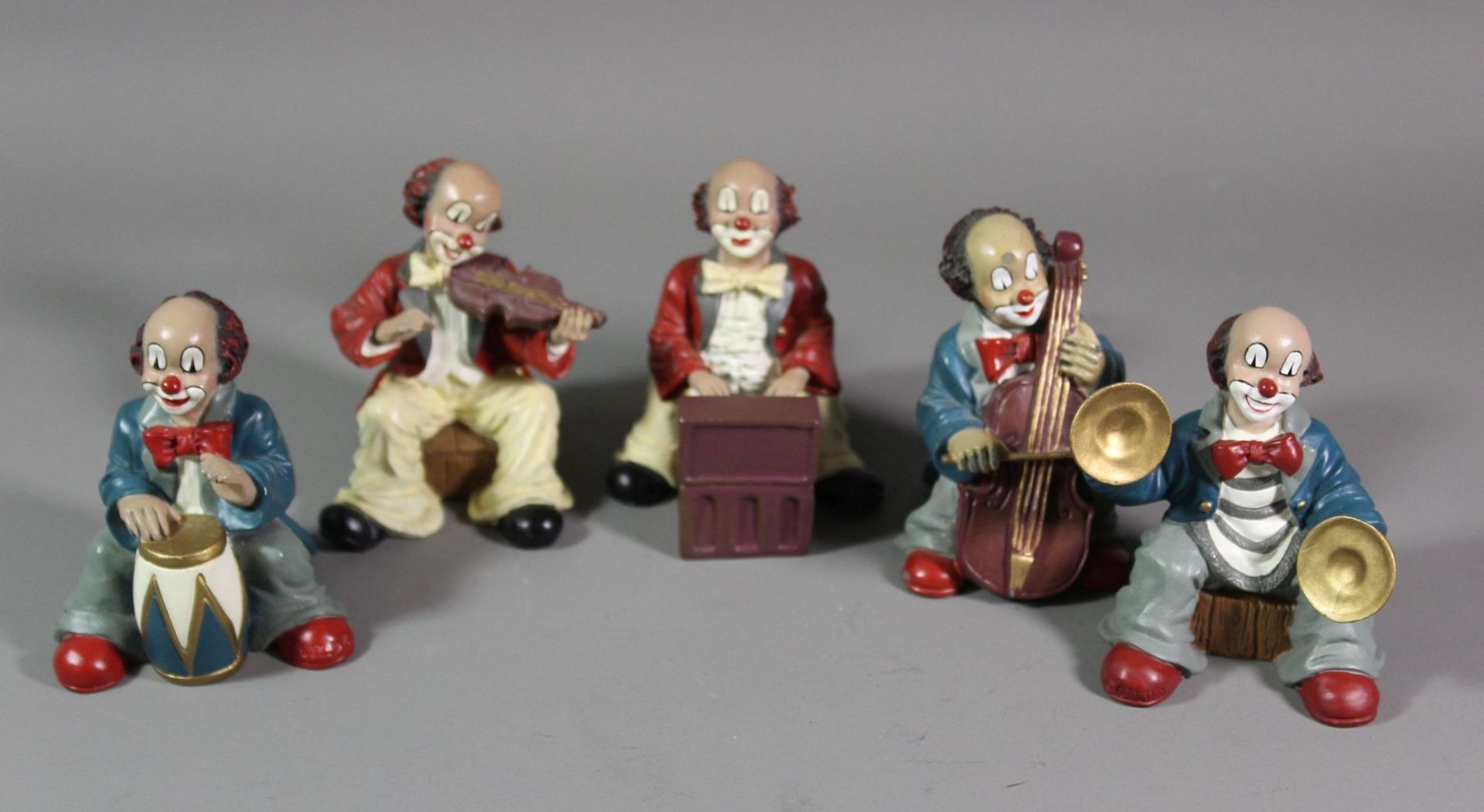 5tlg. Clown-Kapelle, Gilde, Geiger beschädigt, ca. H-7cm.