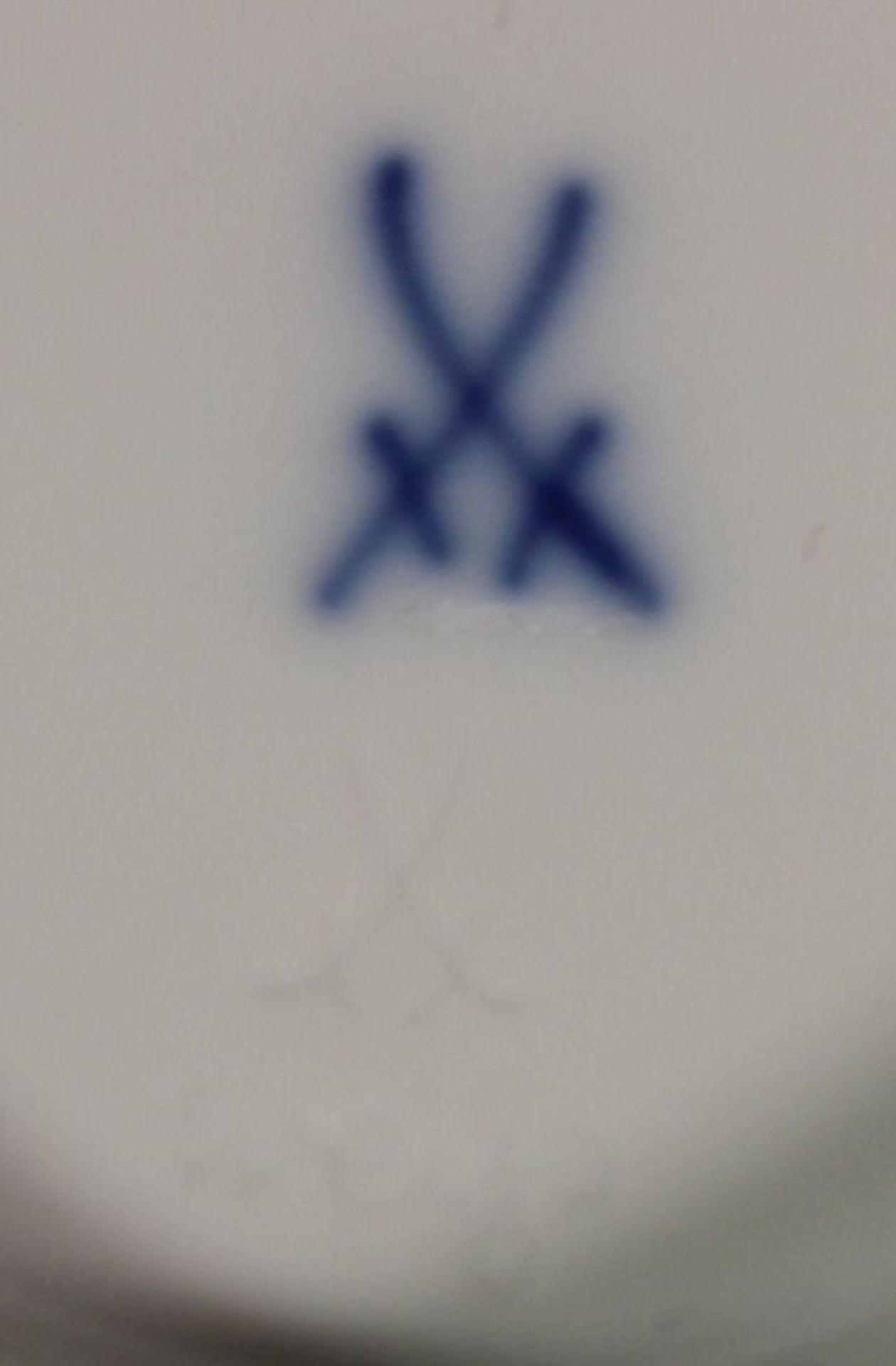kl. Schale, Jungfrau, Meissen Schwertermarke, Weißporzellan, 1x Schleifstrich, H-3cm D-8cm - Bild 3 aus 3