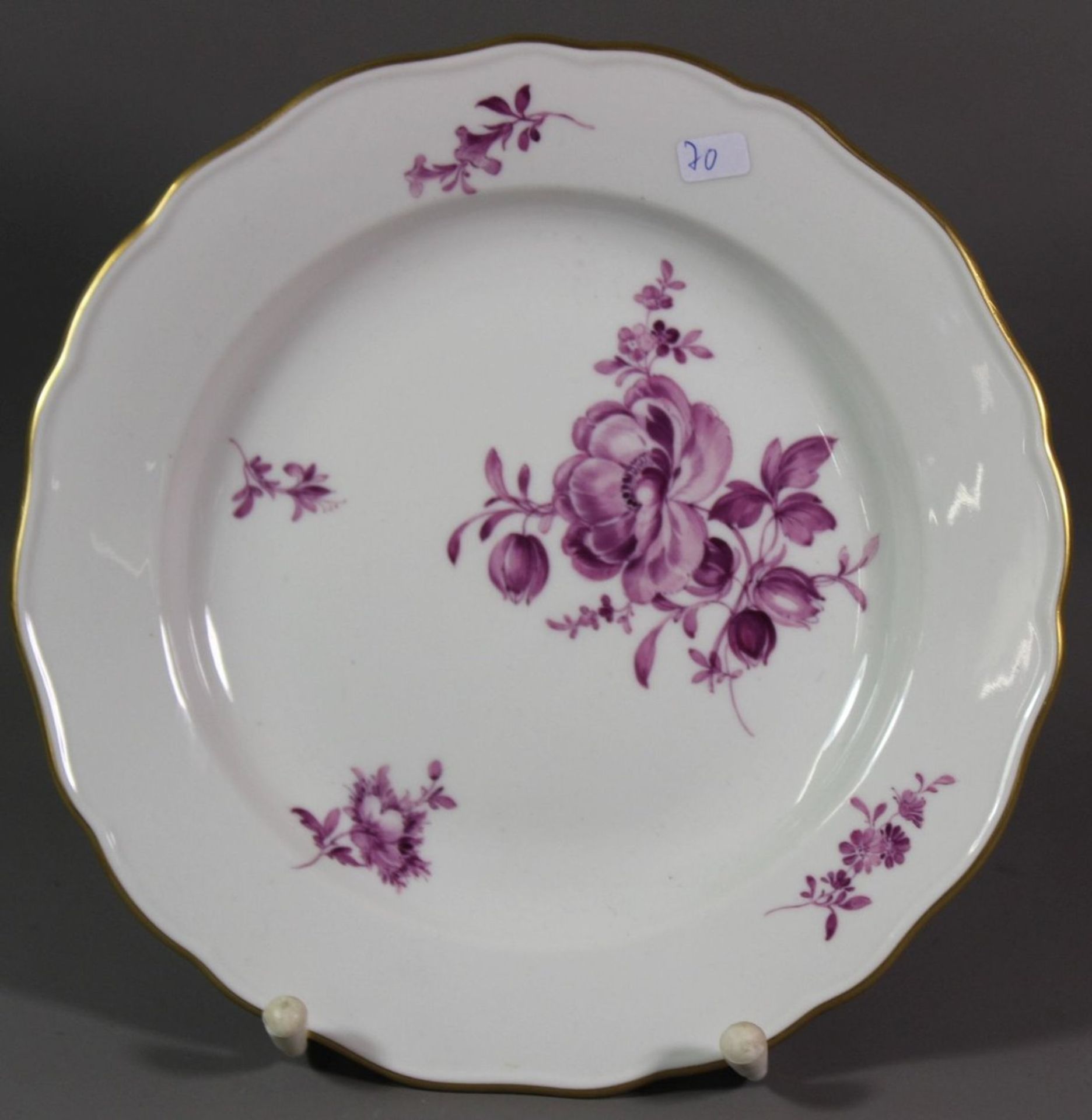 Teller, Meissen, Schwertermarke, 1. Wahl, Purpur-Blumen, D-20cm.