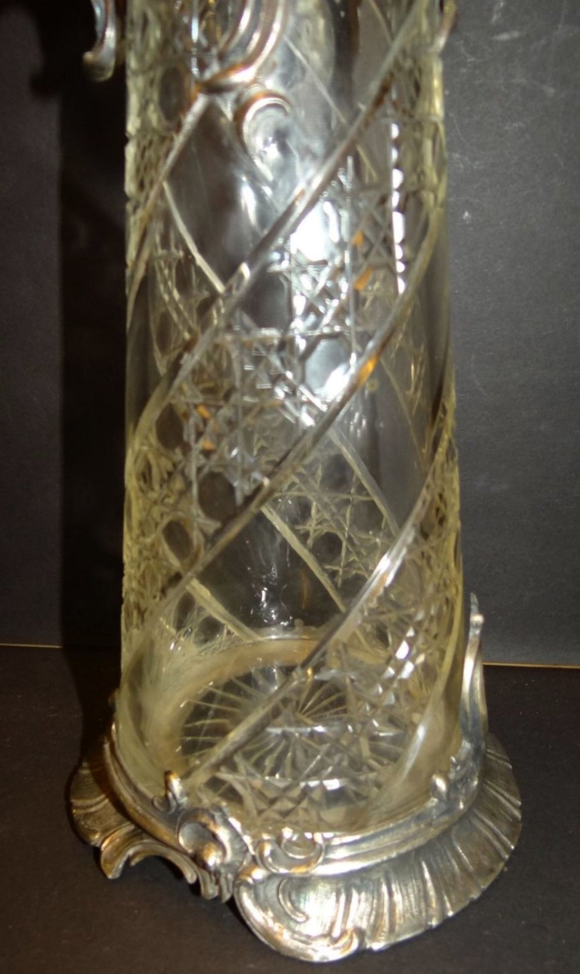 Gründerzeit-Krug, Kristall mit versilb. Zinn-Montur, H-30 cm, gut erhalten - Bild 9 aus 10