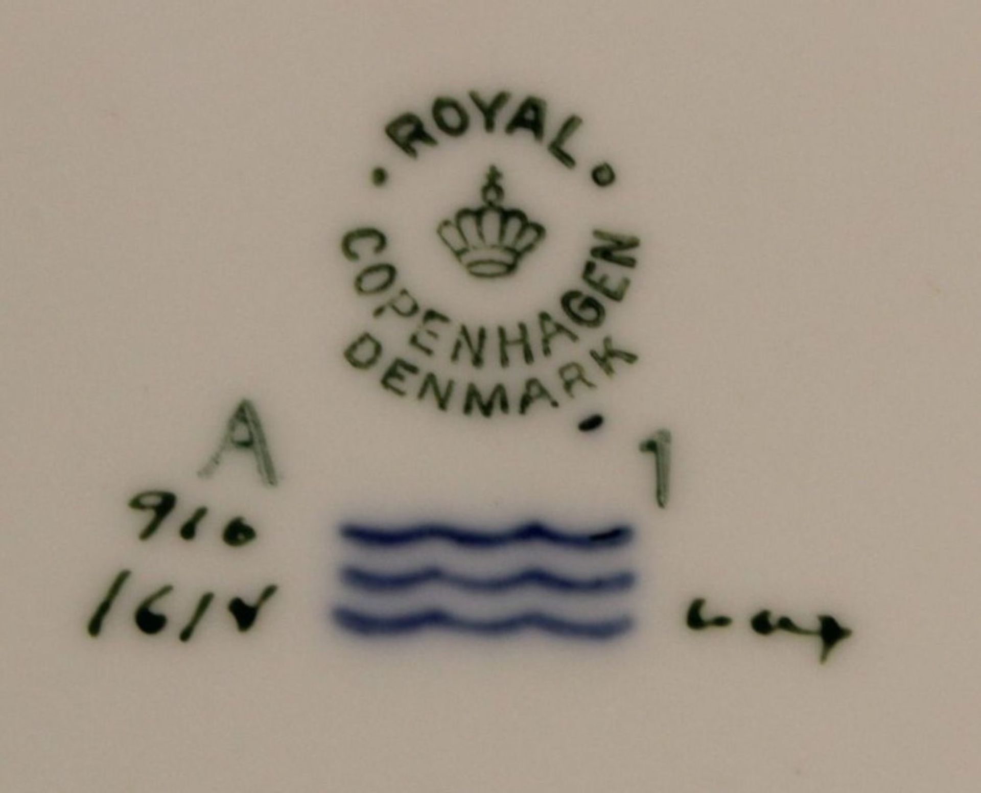 3x tiefe Speiseteller, Royal Copenhagen, Frijsenborg, D-25cm H-6cm. - Bild 3 aus 3
