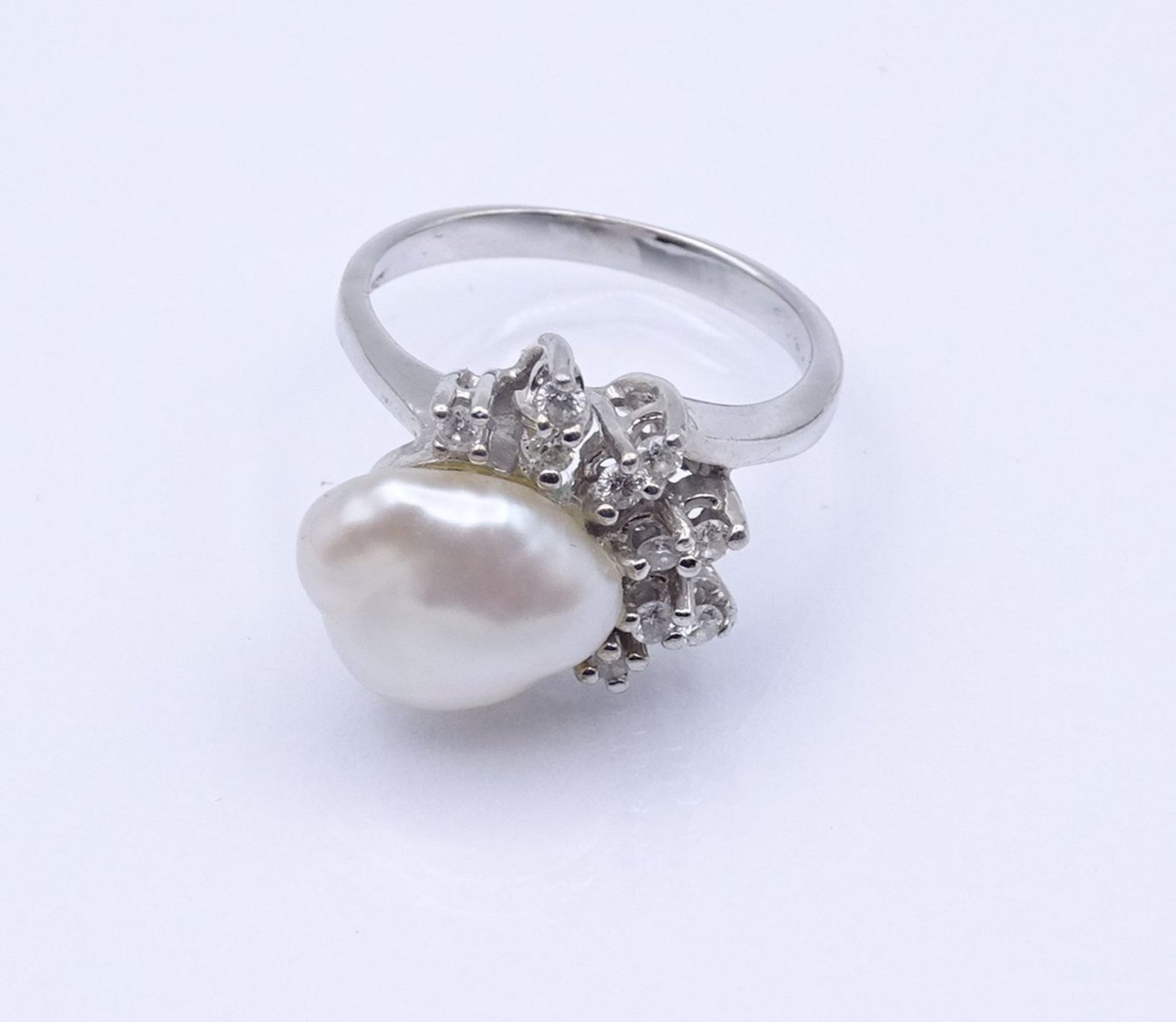Weißgoldring 0.585 mit Perle und Brillanten, 5,6 g., RG 53 - Image 2 of 3