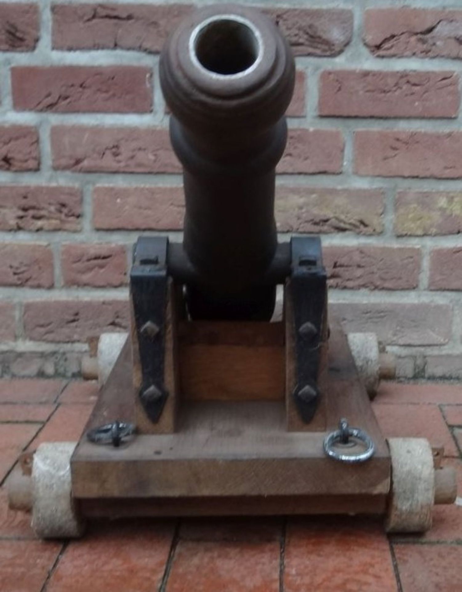 wohl alte englische Marinekanone?, Eisen auf Holzlafette mit Steinrädern, beweglich, H-50 cm, L-80 - Bild 9 aus 10