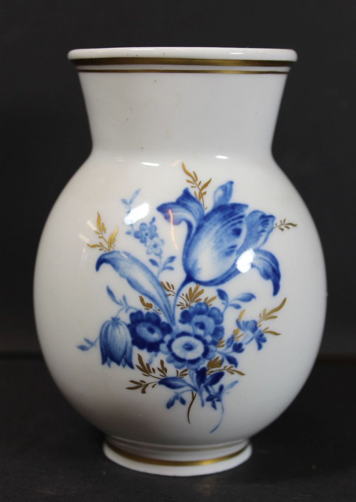 kl. Meissen Vase, Aquatinta mit Gold, H-10 cm, 1.Wahl