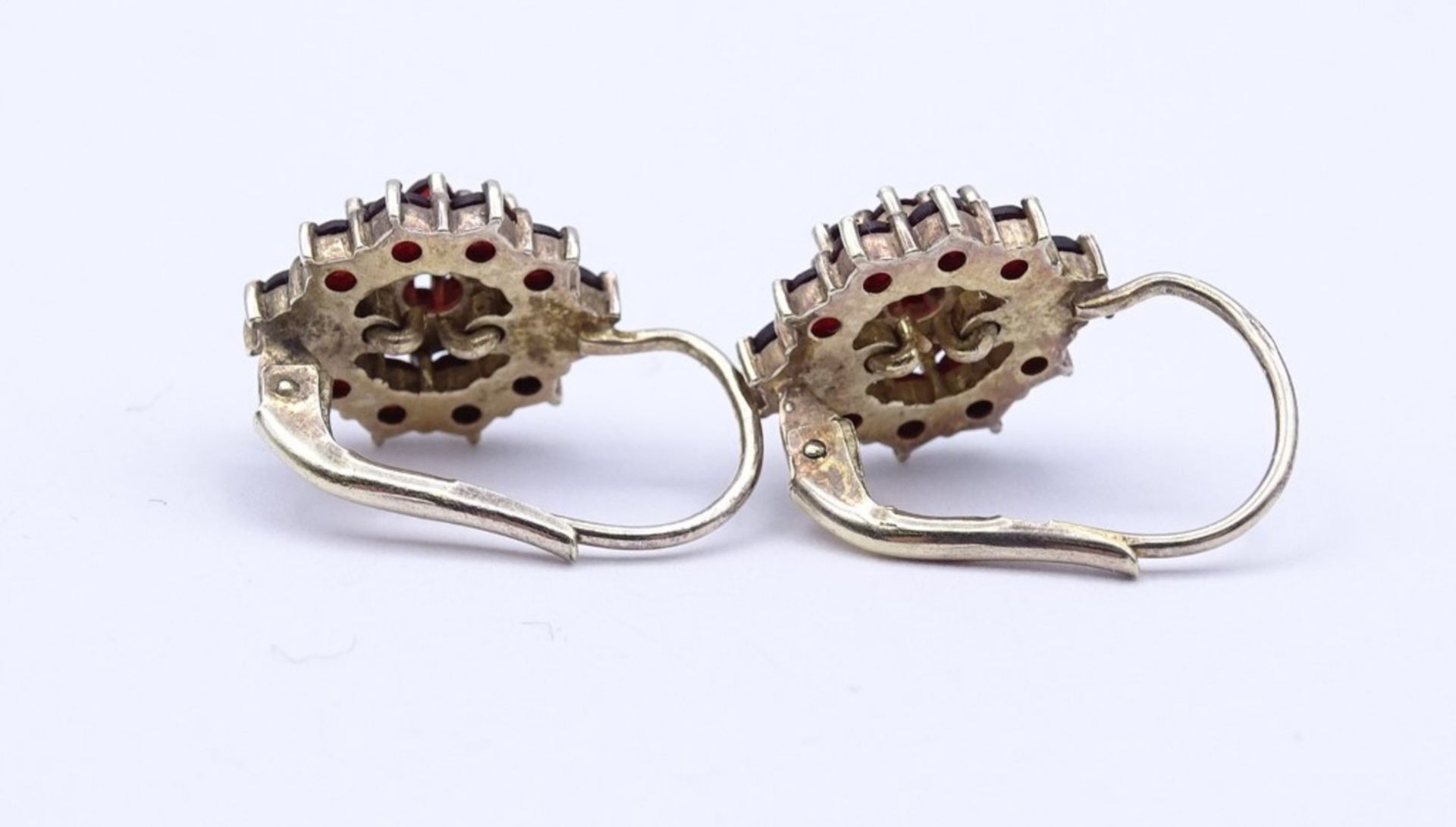 Paar Granat Ohrringe,Silber 0.900 vergoldet, L- 1,8cm, zus. 3,8g. - Image 3 of 3