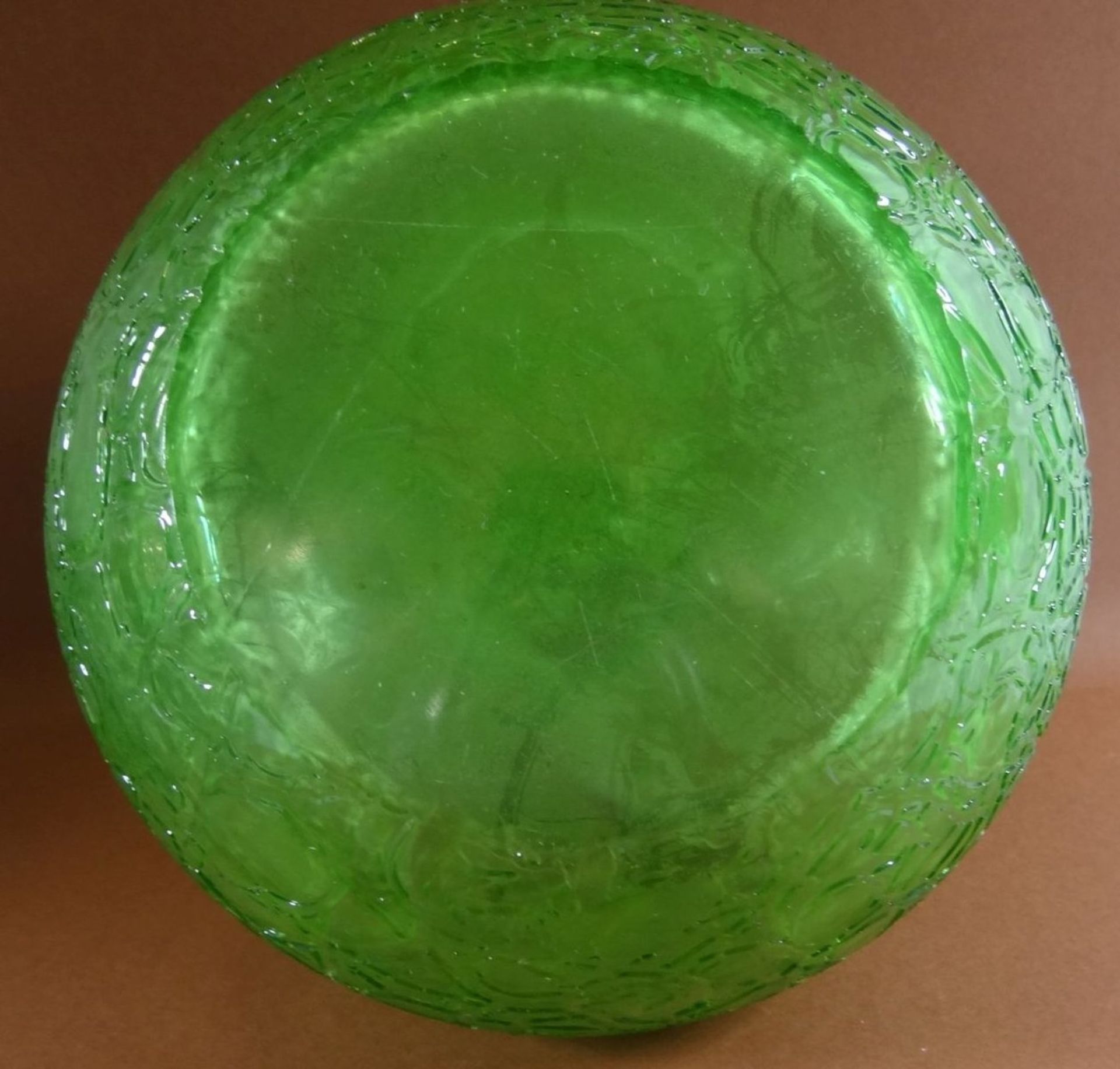 bauchige grüne Vase, wohl Loetz, H-14 cm, D-14 cm - Bild 6 aus 6