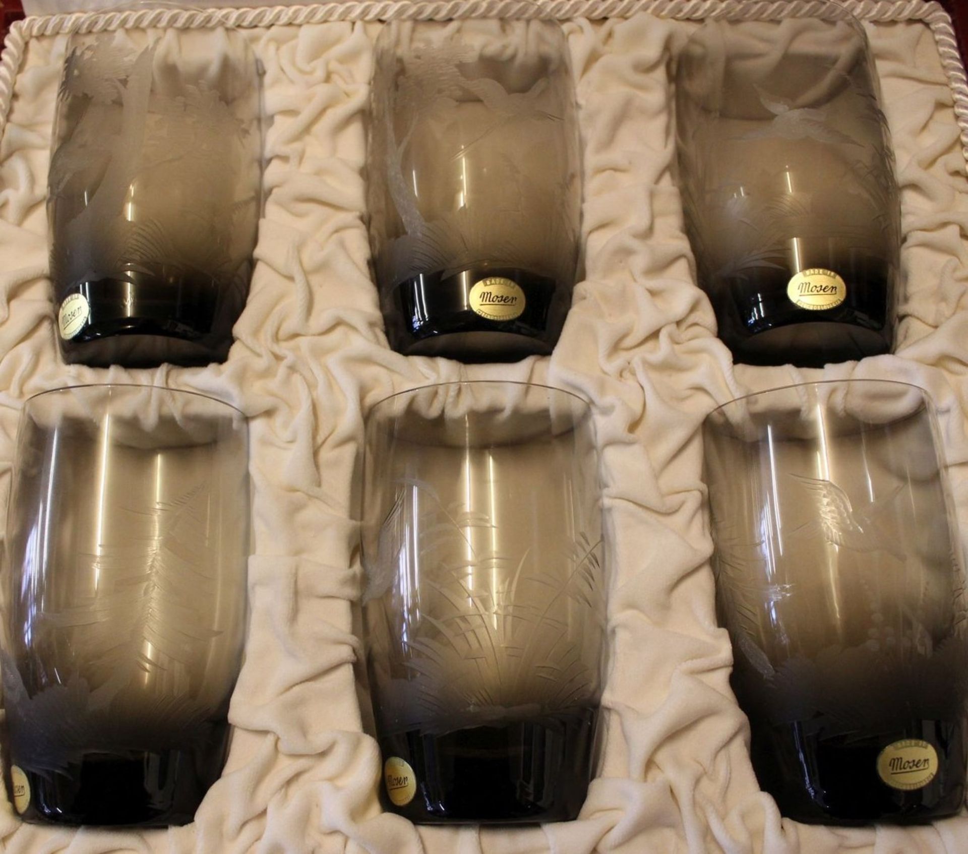 6 Rauchglas-Becher "Moser" Czechoslowakei, beschliffen mit verschiedenen Wildvögeln in orig. Kasten, - Bild 6 aus 7