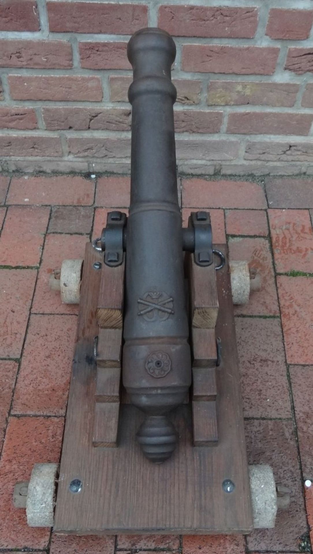 wohl alte englische Marinekanone?, Eisen auf Holzlafette mit Steinrädern, beweglich, H-50 cm, L-80 - Bild 8 aus 10