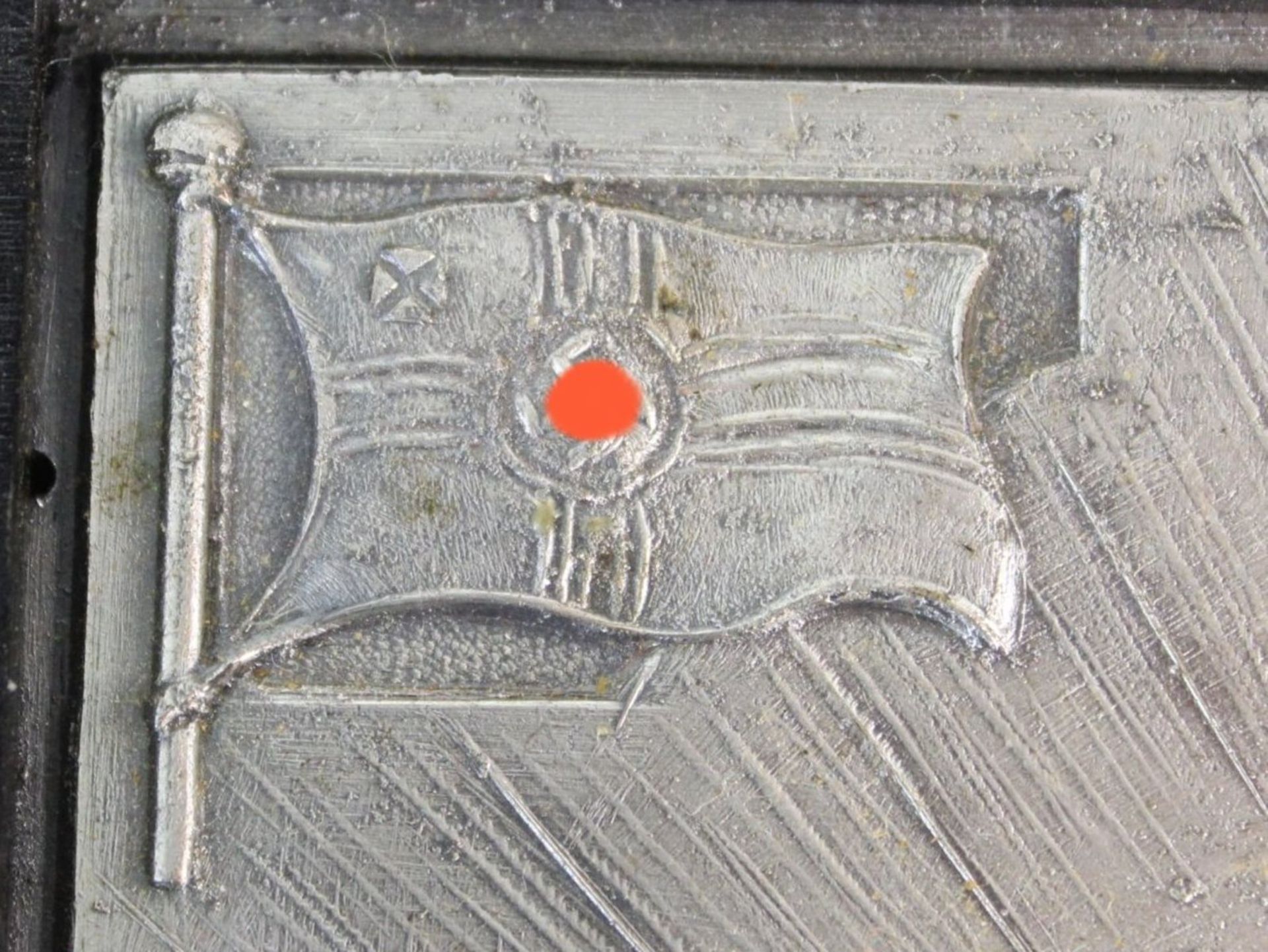 gerahmtes U-Boot- Relief, Vor Scapa Flow, monogrammiert "GB", 16 x 23,5cm. - Bild 3 aus 4