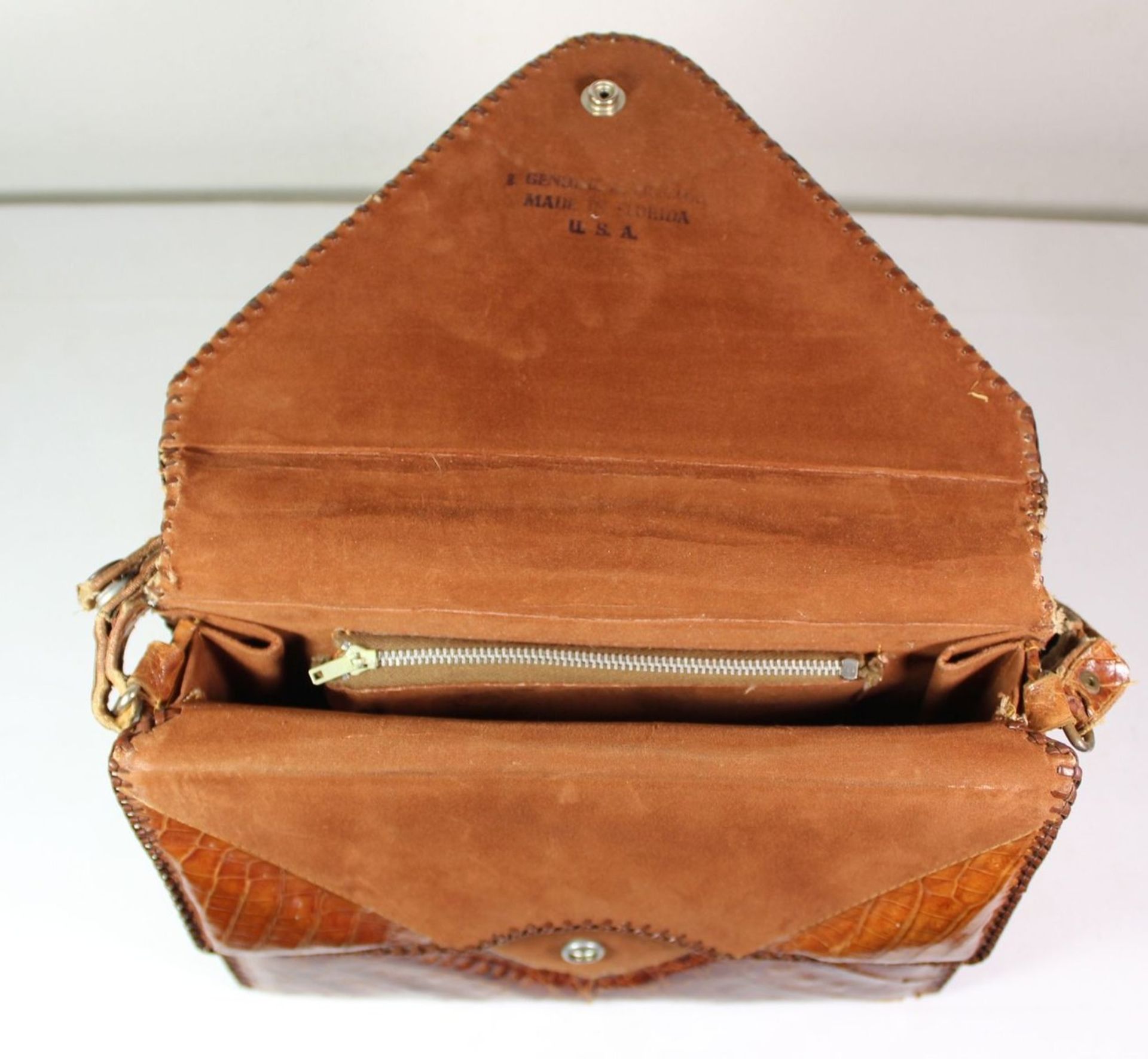 Damenhandtasche, Krokoleder, USA, Tragespuren, wohl 50/60er Jahre, 1x Auge fehlt, 19 x 26cm. - Bild 5 aus 5