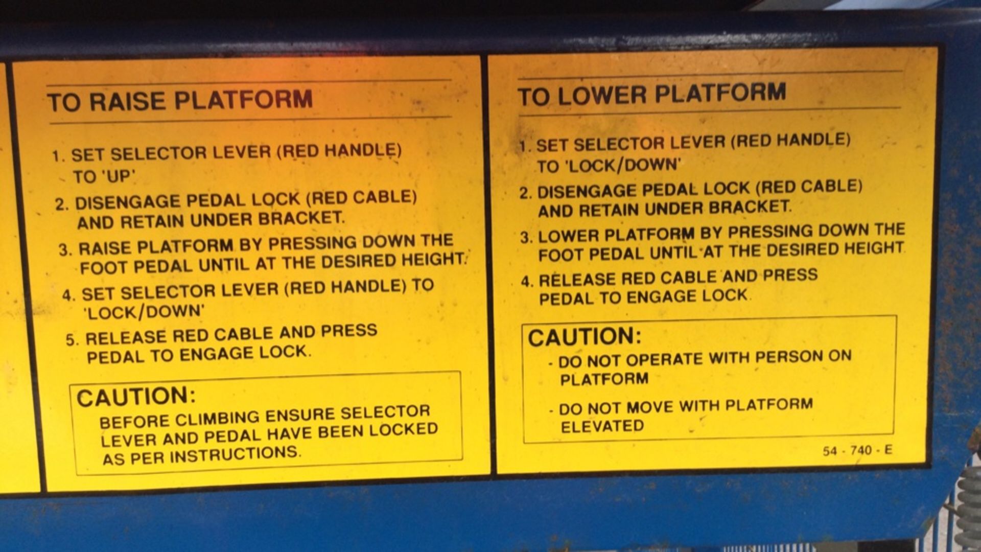 UpRight Pedal Lift PL324 Access Platform - Image 6 of 10