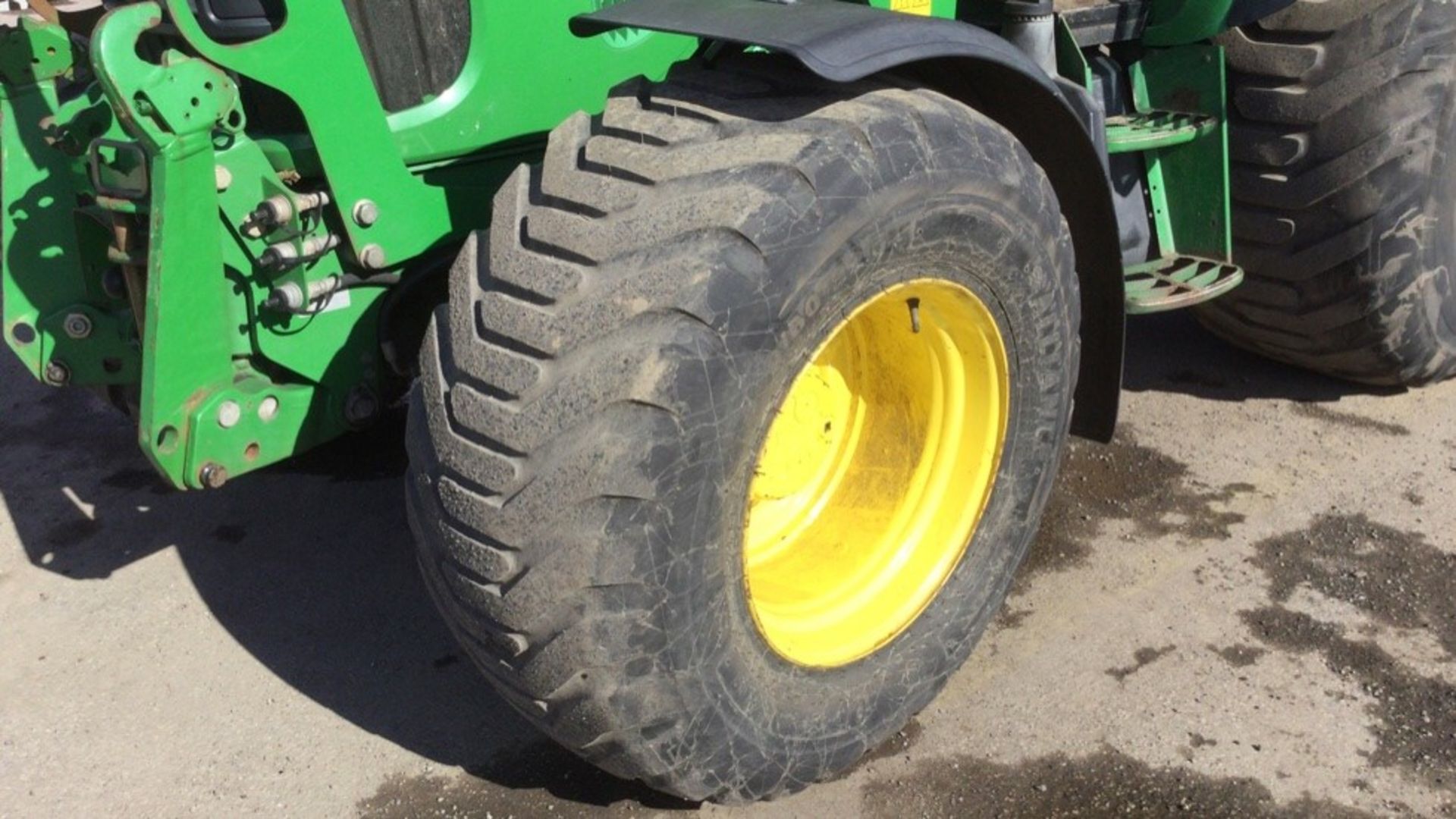 2012 John Deere 5090R 4wd Tractor, Front Linkage & PTO, Loader Bracket - Direct Council - Image 15 of 21
