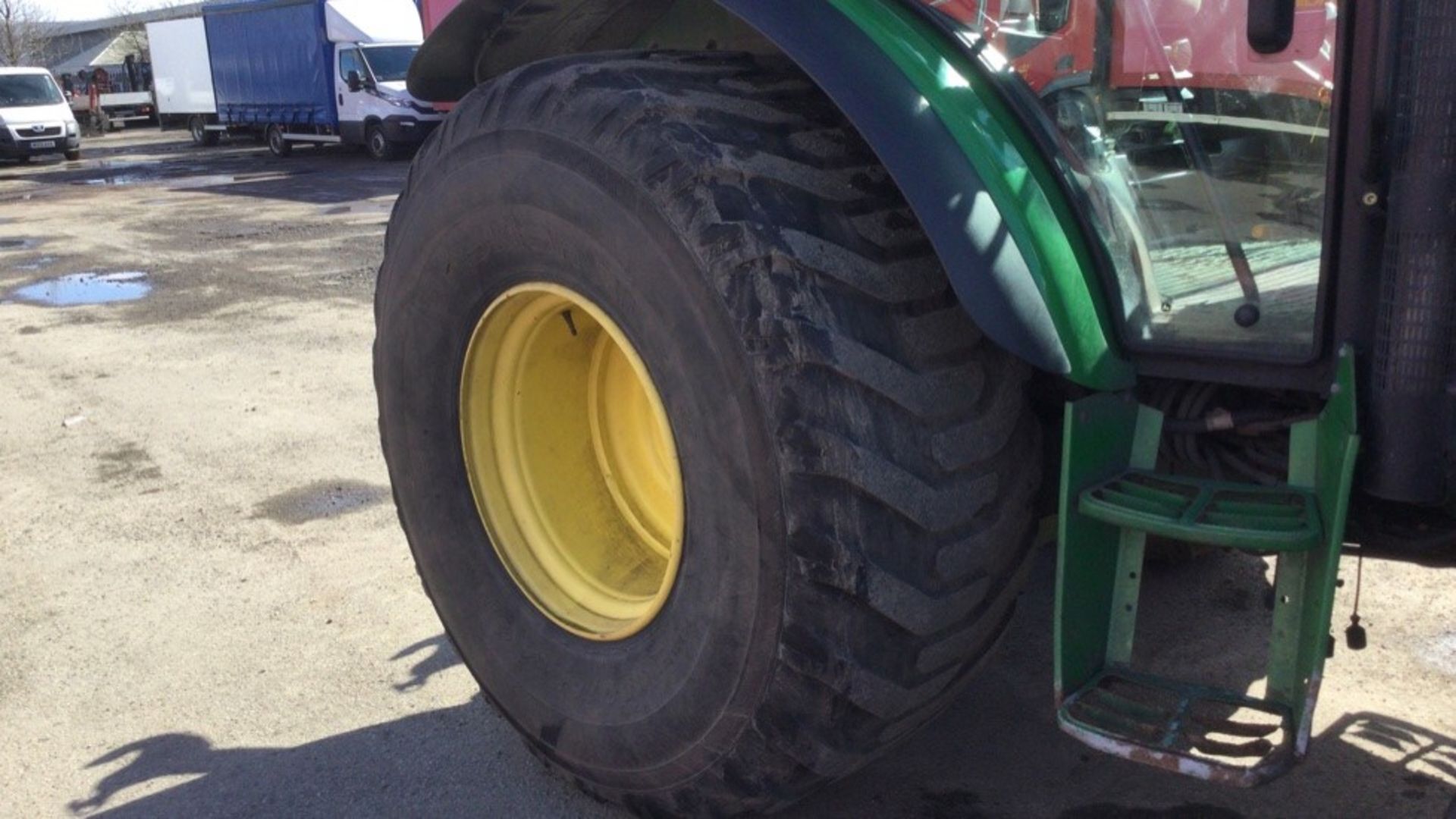 2012 John Deere 5090R 4wd Tractor, Front Linkage & PTO, Loader Bracket - Direct Council - Image 14 of 21