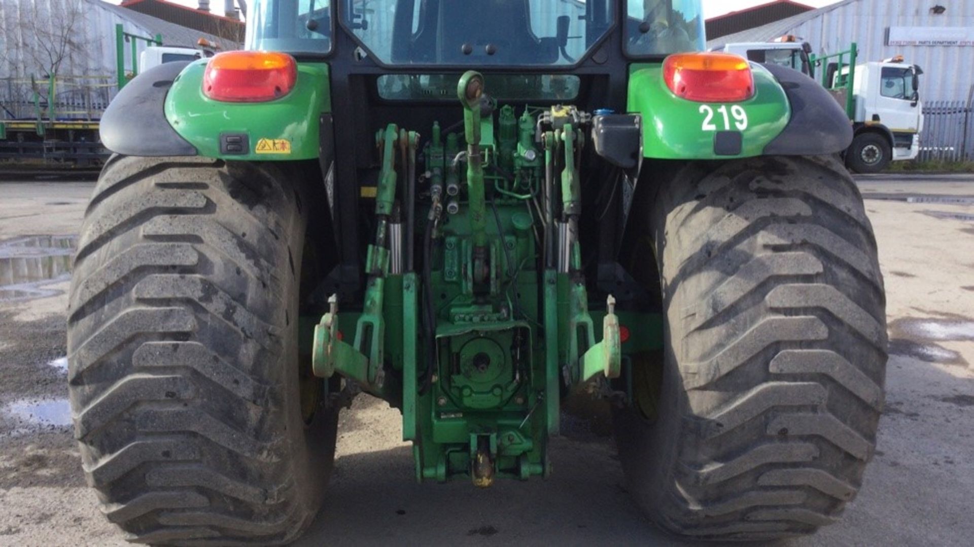 2012 John Deere 5090R 4wd Tractor, Front Linkage & PTO, Loader Bracket - Direct Council - Image 19 of 21