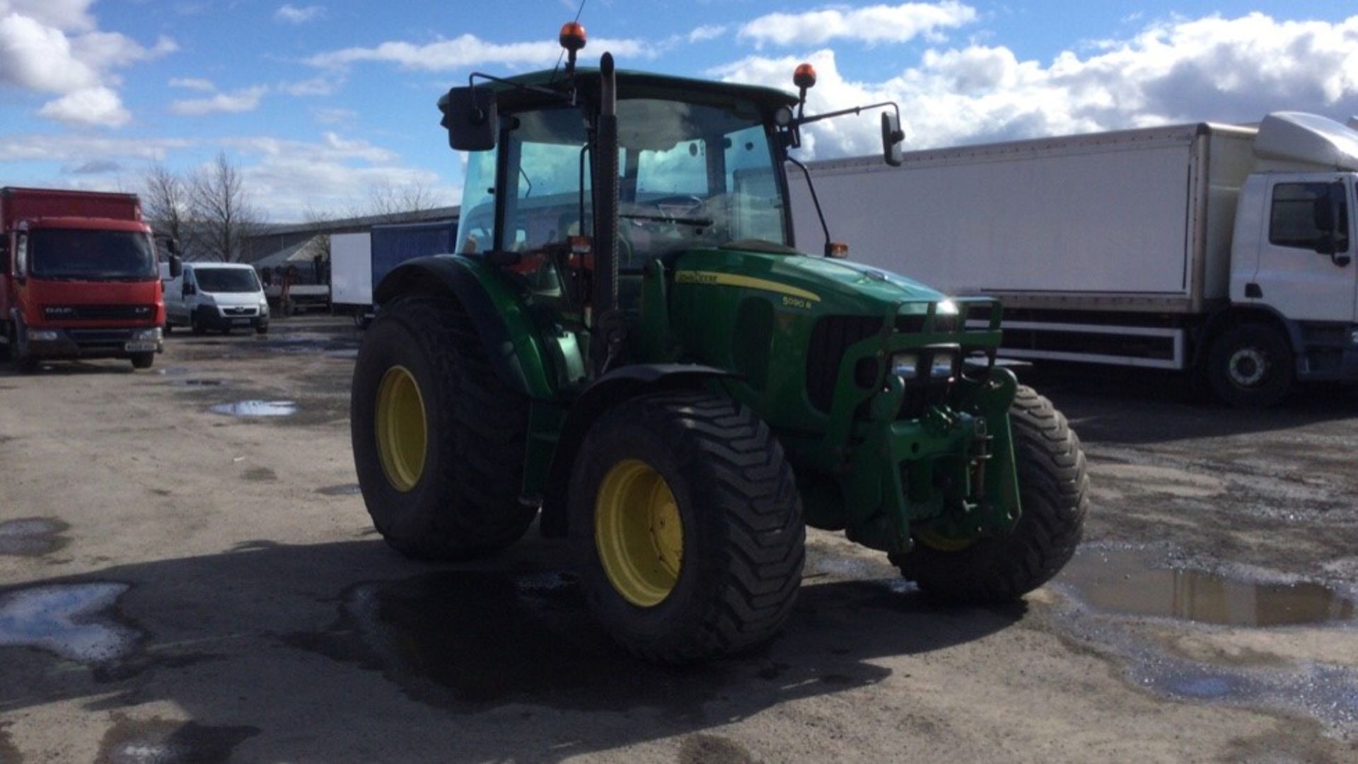 2012 John Deere 5090R 4wd Tractor, Front Linkage & PTO, Loader Bracket - Direct Council - Image 2 of 21