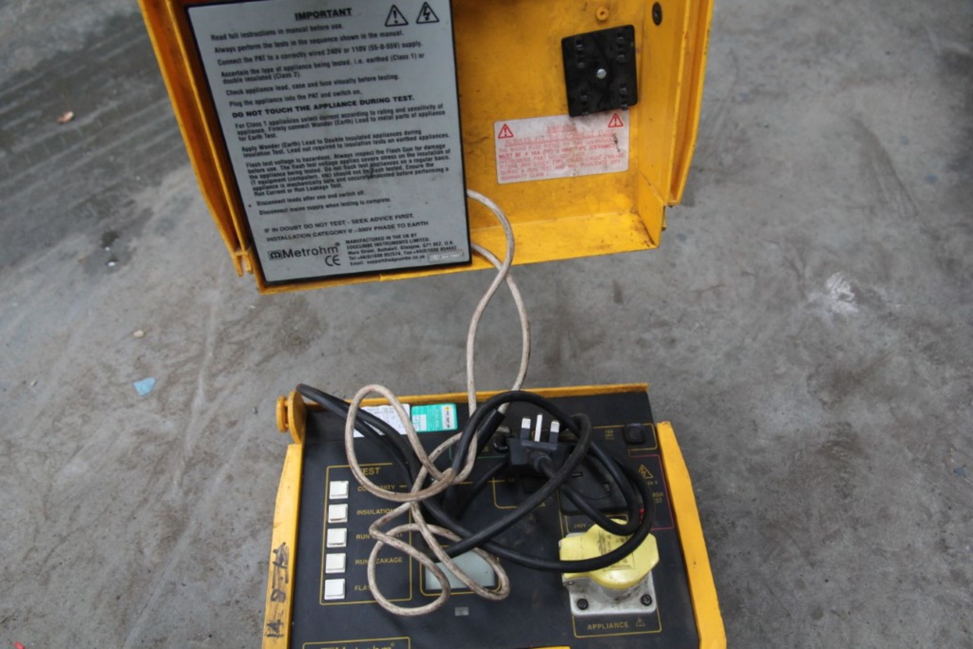 Metrohm EasyPAT Portable Appliance Tester (1 of) & GMI Gascoseeker 2-500 Gasurveyor (1 of) - Image 3 of 9