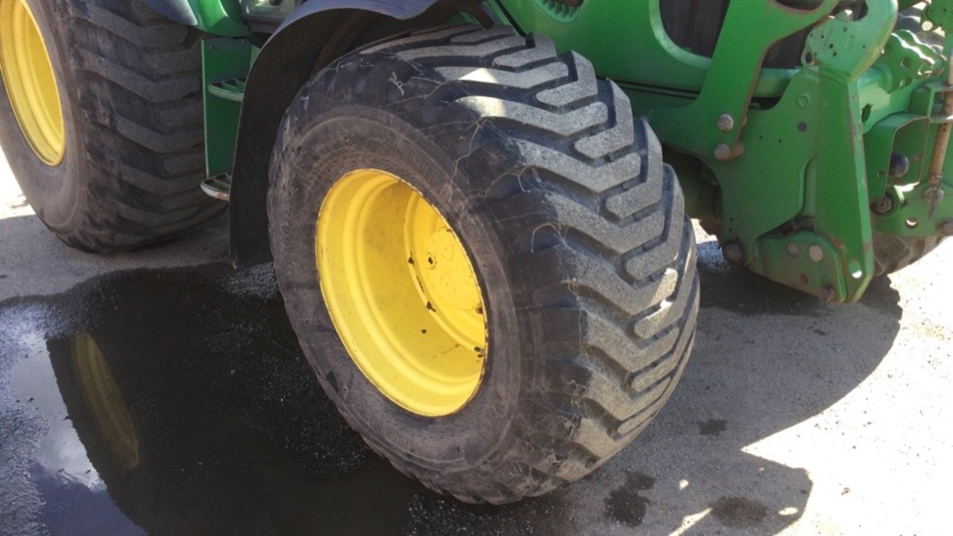 2012 John Deere 5090R 4wd Tractor, Front Linkage & PTO, Loader Bracket - Direct Council - Image 13 of 21