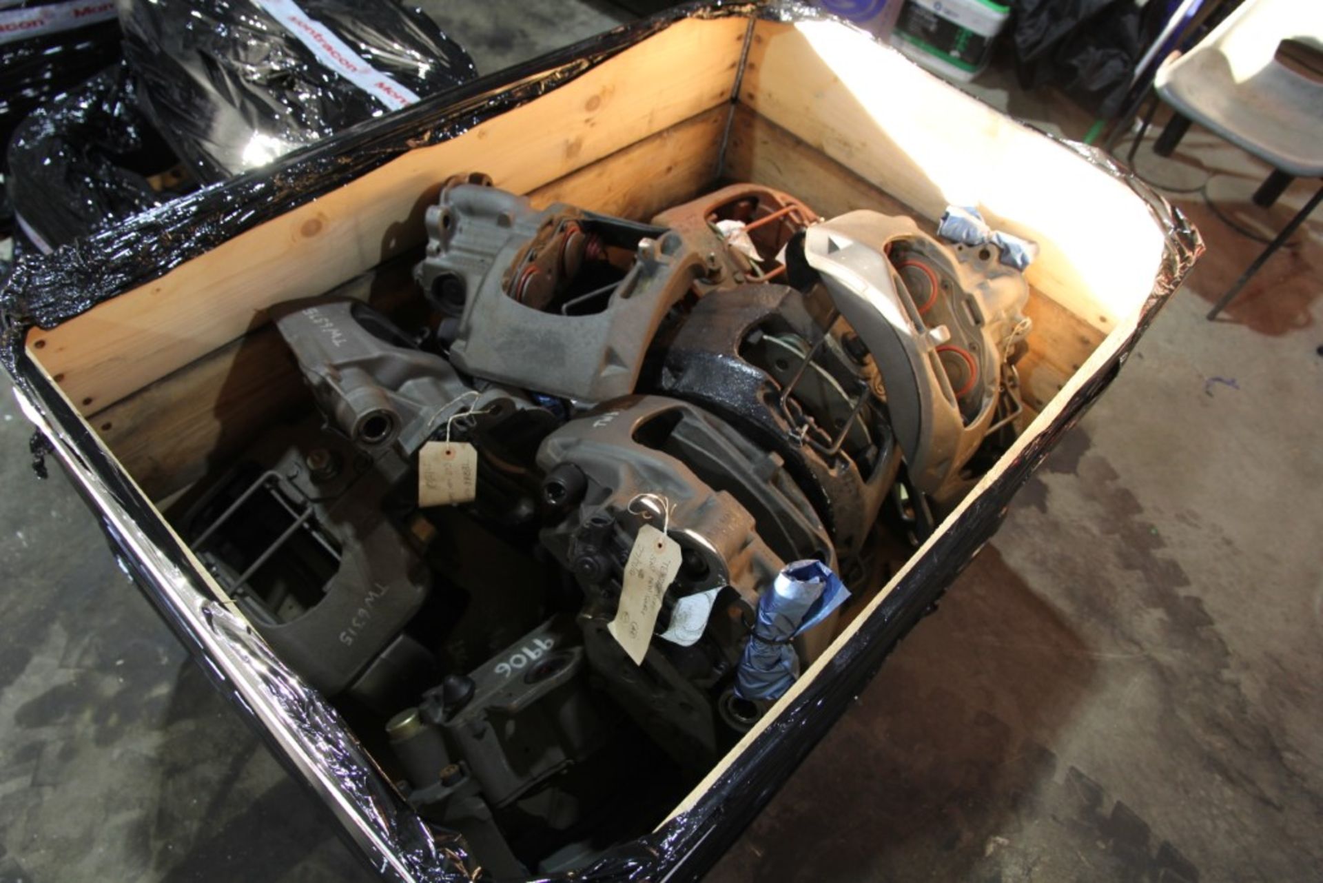 Assorted Knorr,Meritor & Reman Meritor Brake calliper's (16 of)