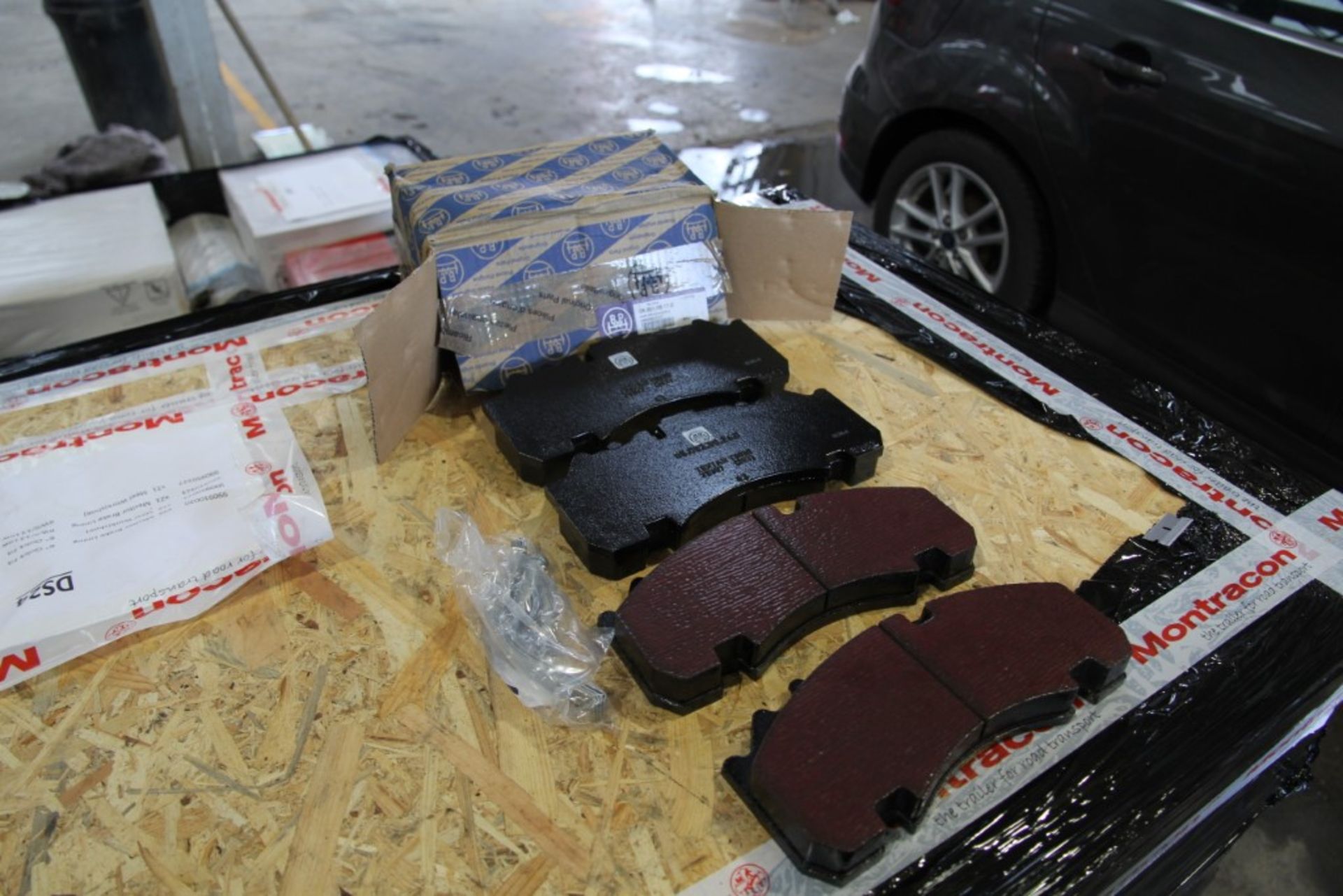 BPW Brake Pad Assembly Kit (13 of), P/N: 09.801.08.17.0 - Image 2 of 3