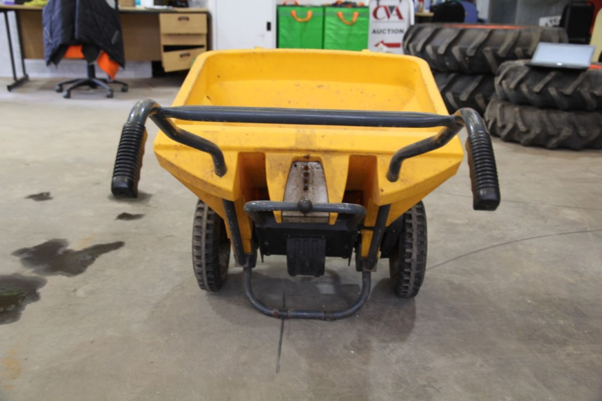 Glasdon Cruiser Turbocast 300 Pedestrian Push Gritter - Image 3 of 8