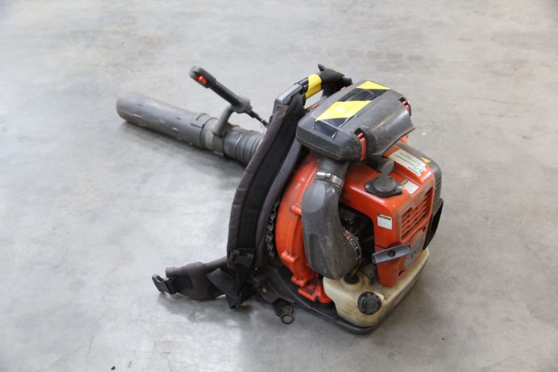 Husqvarna 570BTS Backpack Leaf Blower S/N: 20171000033 (Year 2017) - Image 2 of 6