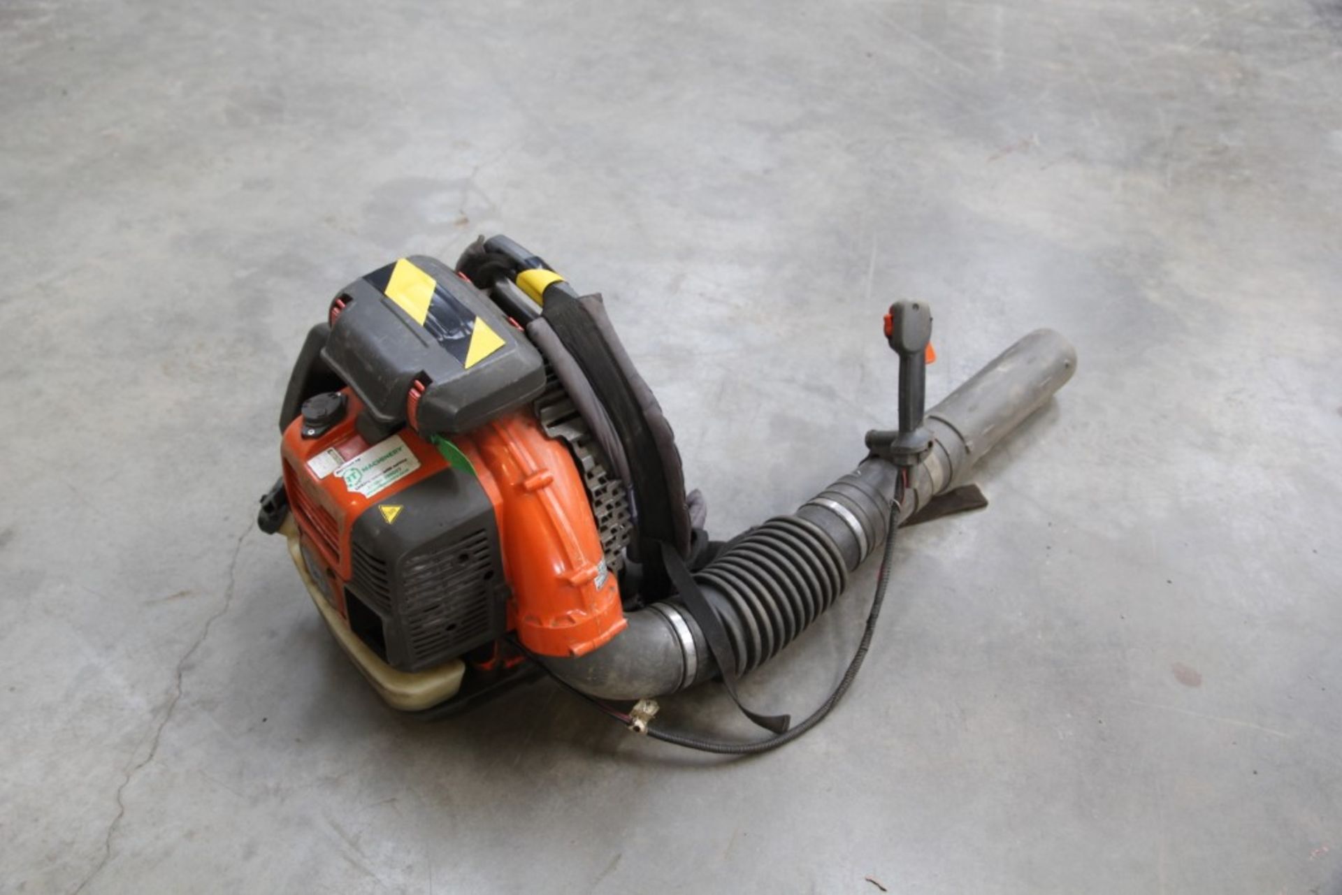 Husqvarna 570BTS Backpack Leaf Blower S/N: 20171000033 (Year 2017)