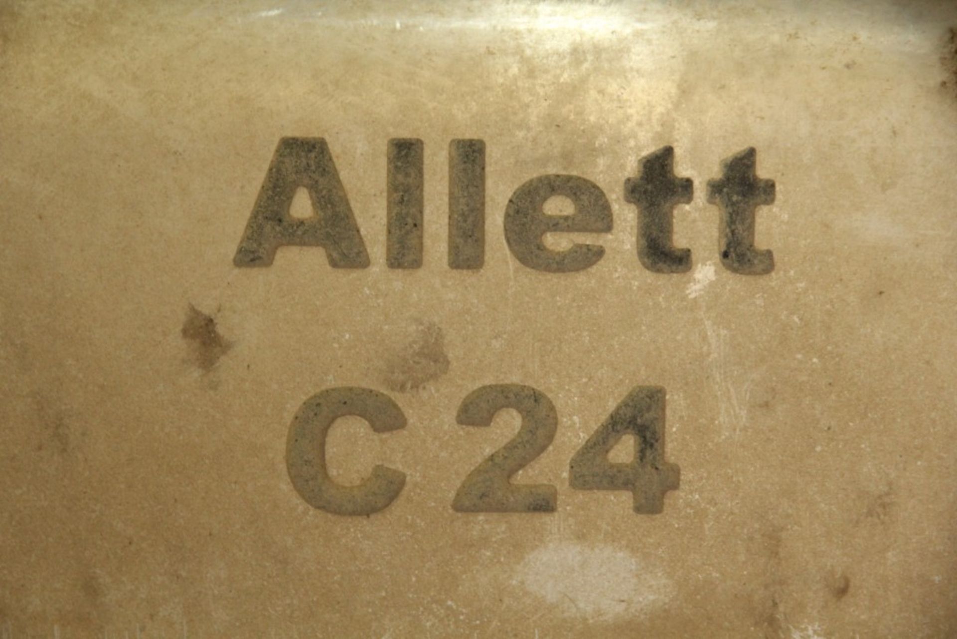 Allett C24 Cylinder Mower - Image 4 of 8