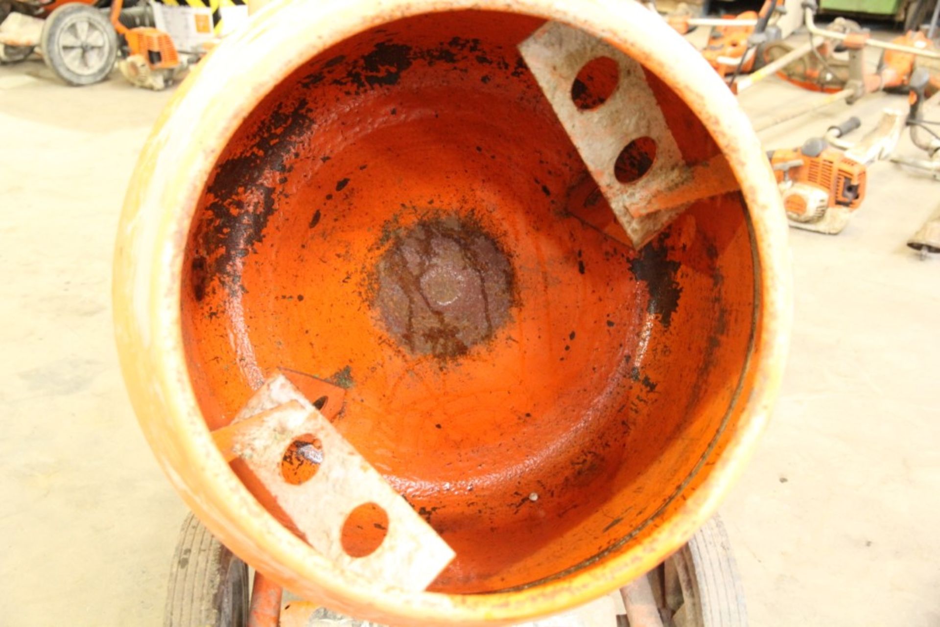 Altrad Belle Minimix 150 Petrol Cement Mixer - Image 7 of 7