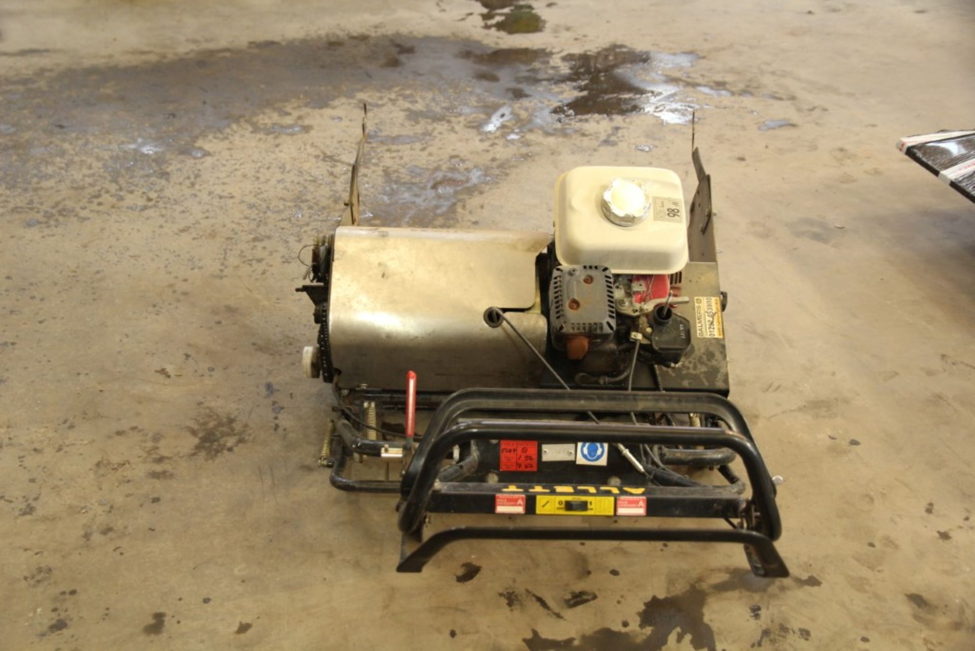 Allett C24 Cylinder Mower - Image 3 of 8