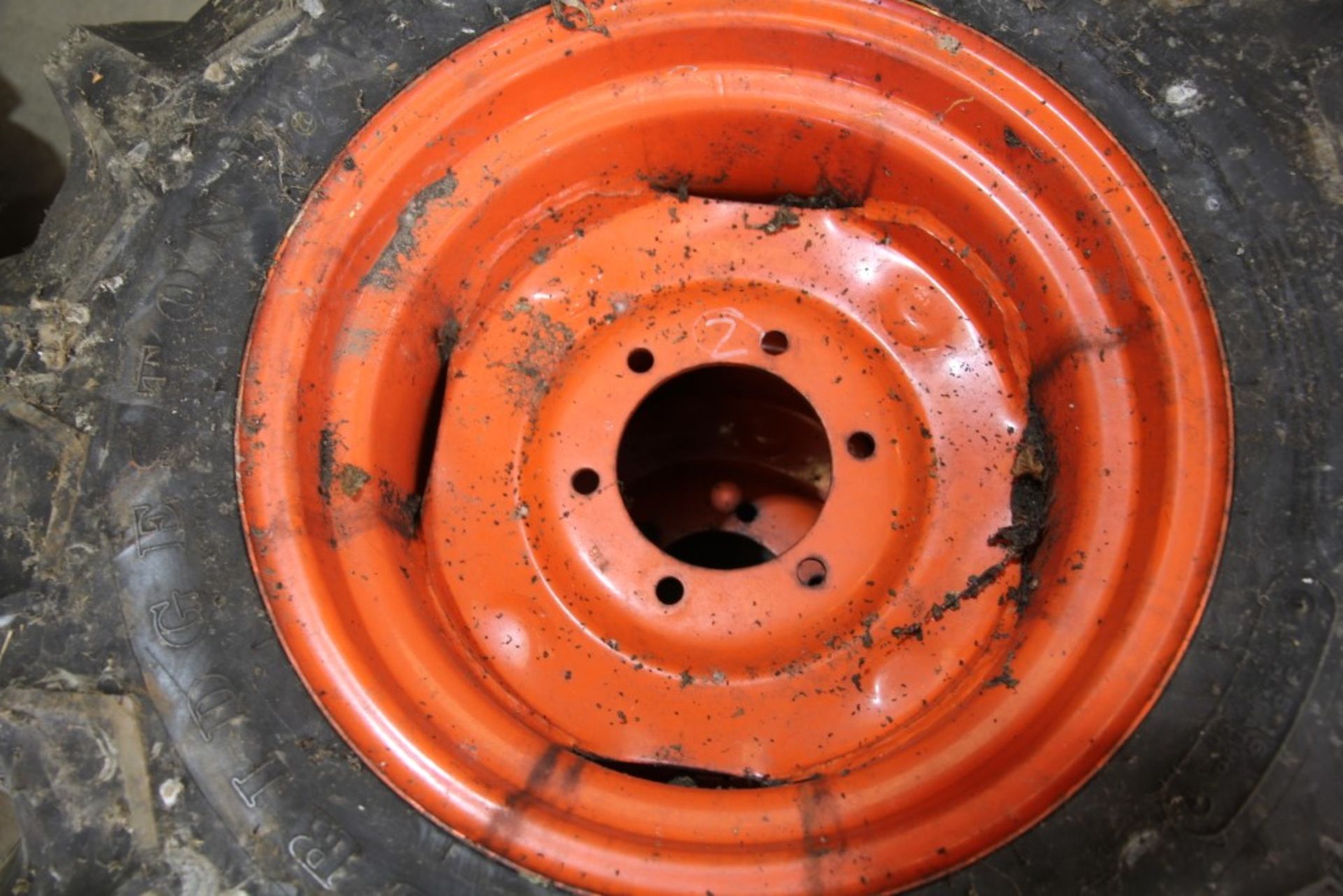 Unused Kubota Tractor Wheels & Tyres (9.5-16) (1 Pair) - Image 2 of 3