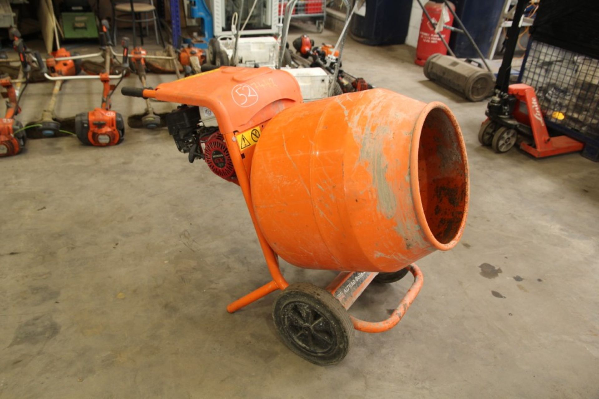 Altrad Belle Minimix 150 Petrol Cement Mixer