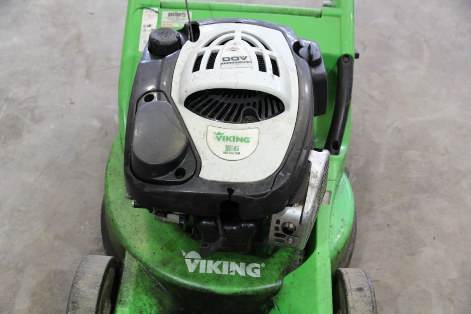 Viking MB 650.1 VM Petrol Lawn Mower - Image 9 of 11