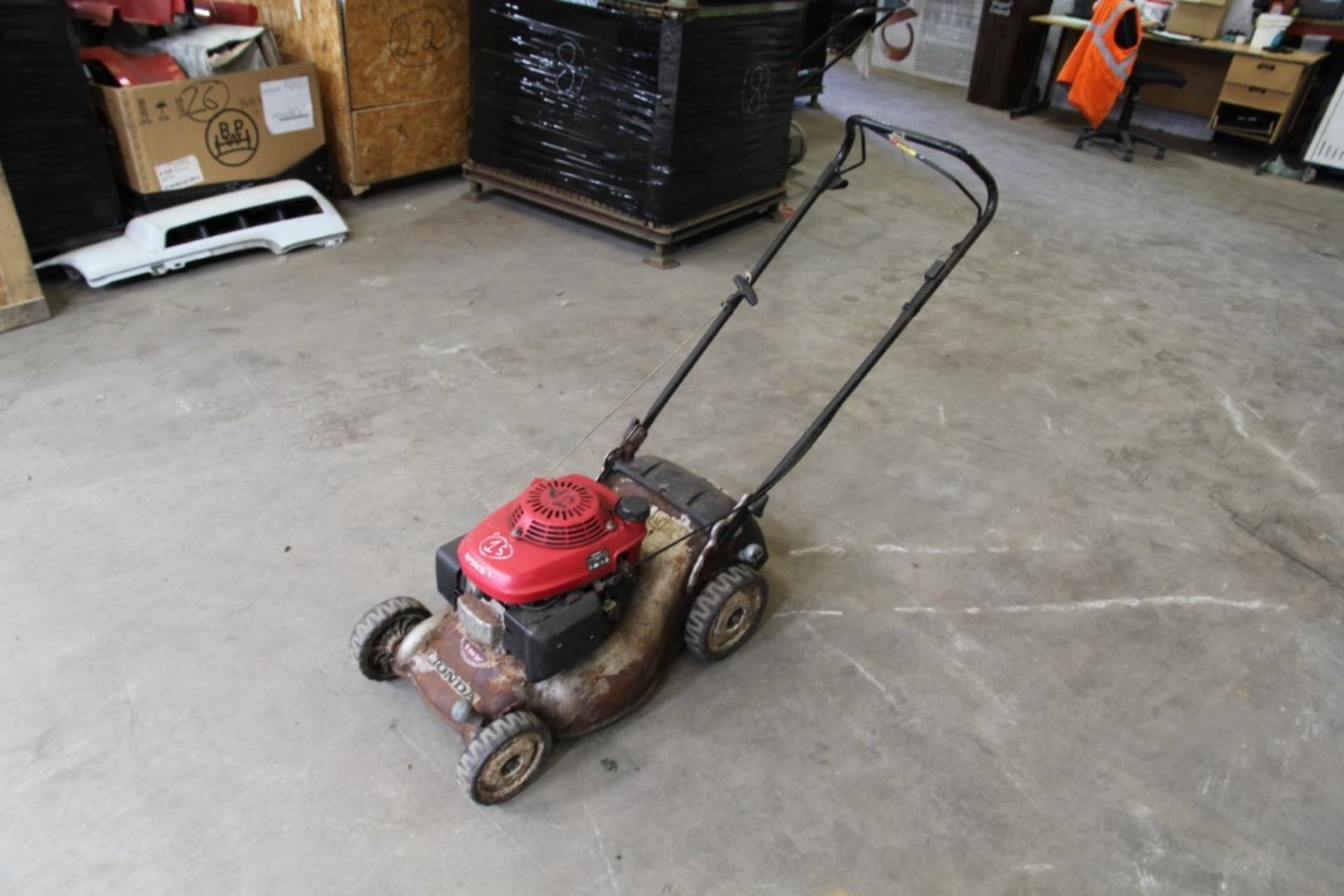 Honda HRG 415C 'Izy' Petrol Lawn Mower - Image 2 of 7