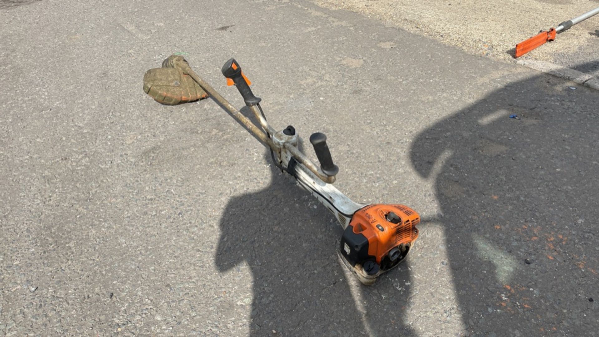 STIHL FS460C (YEAR 2017) PETROL BRUSH CUTTER *NON-RUNNER - FOR SPARES OR REPAIR ONLY* - Image 2 of 6