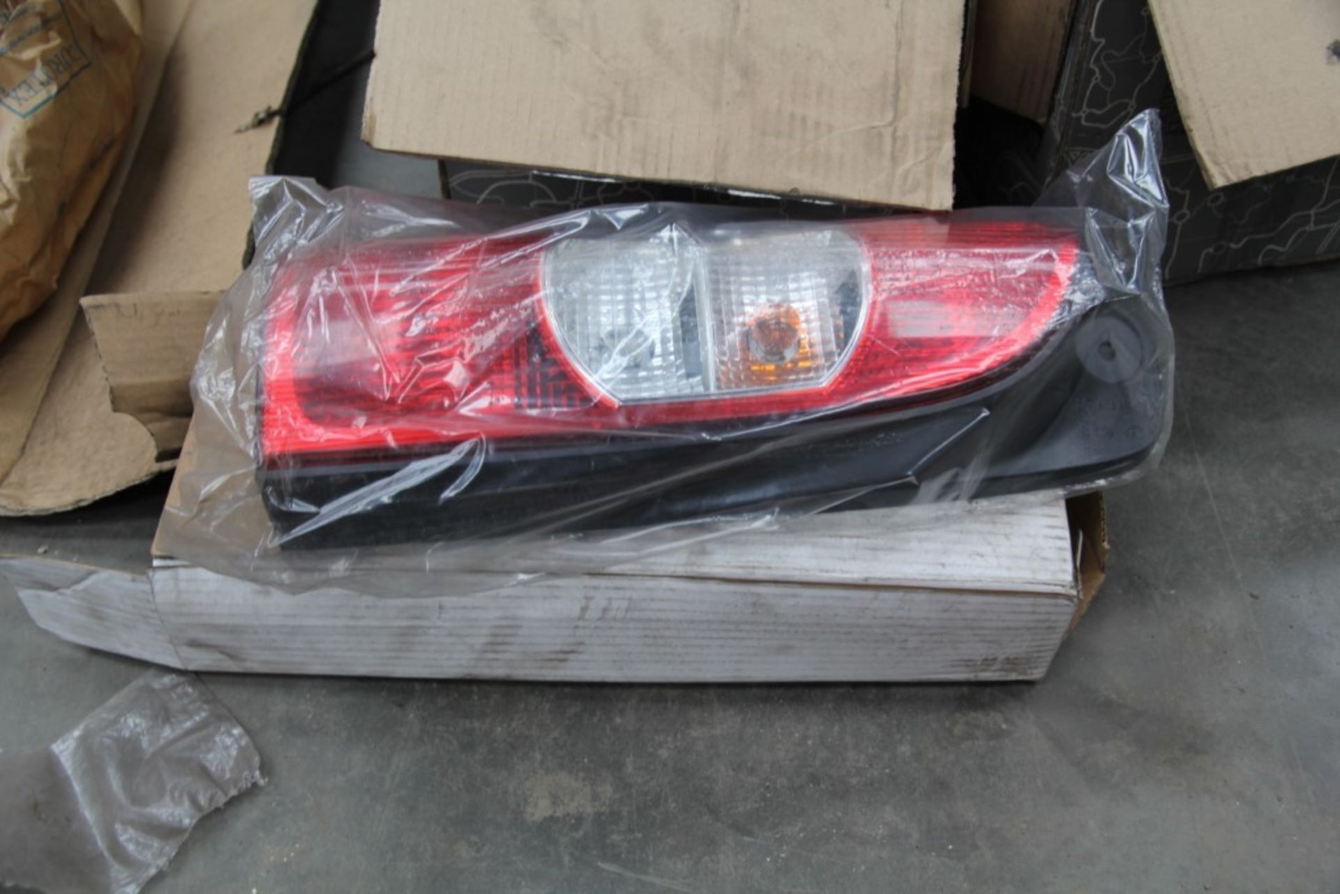 Renault Parts (1 Pallet) - Image 10 of 21