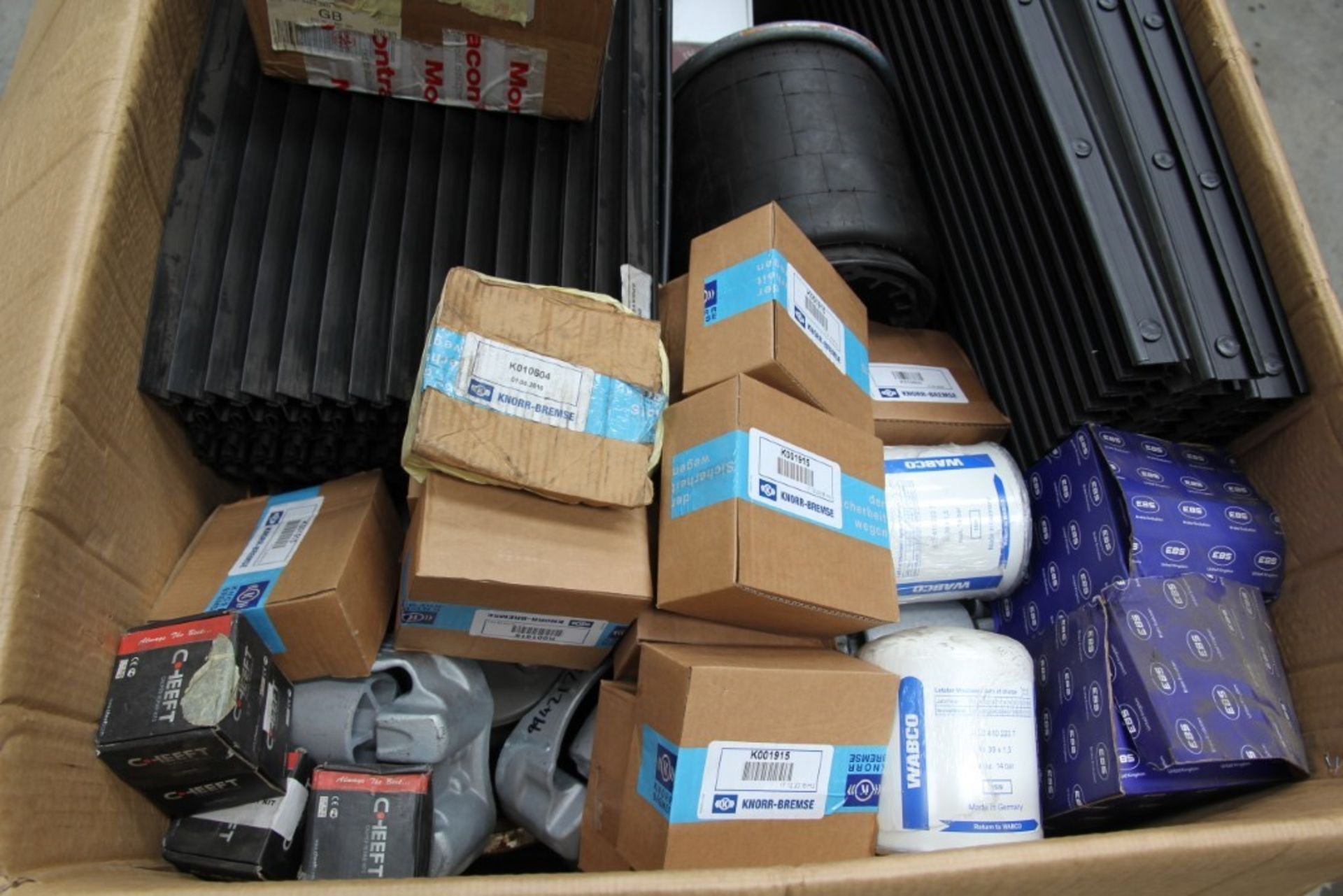 Assorted Trailer Spares (1 Pallet) - Image 3 of 4