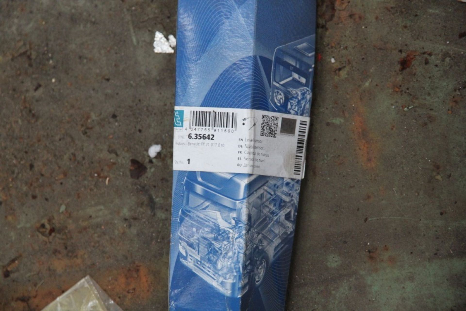 Renault Parts (1 Pallet) - Image 3 of 21