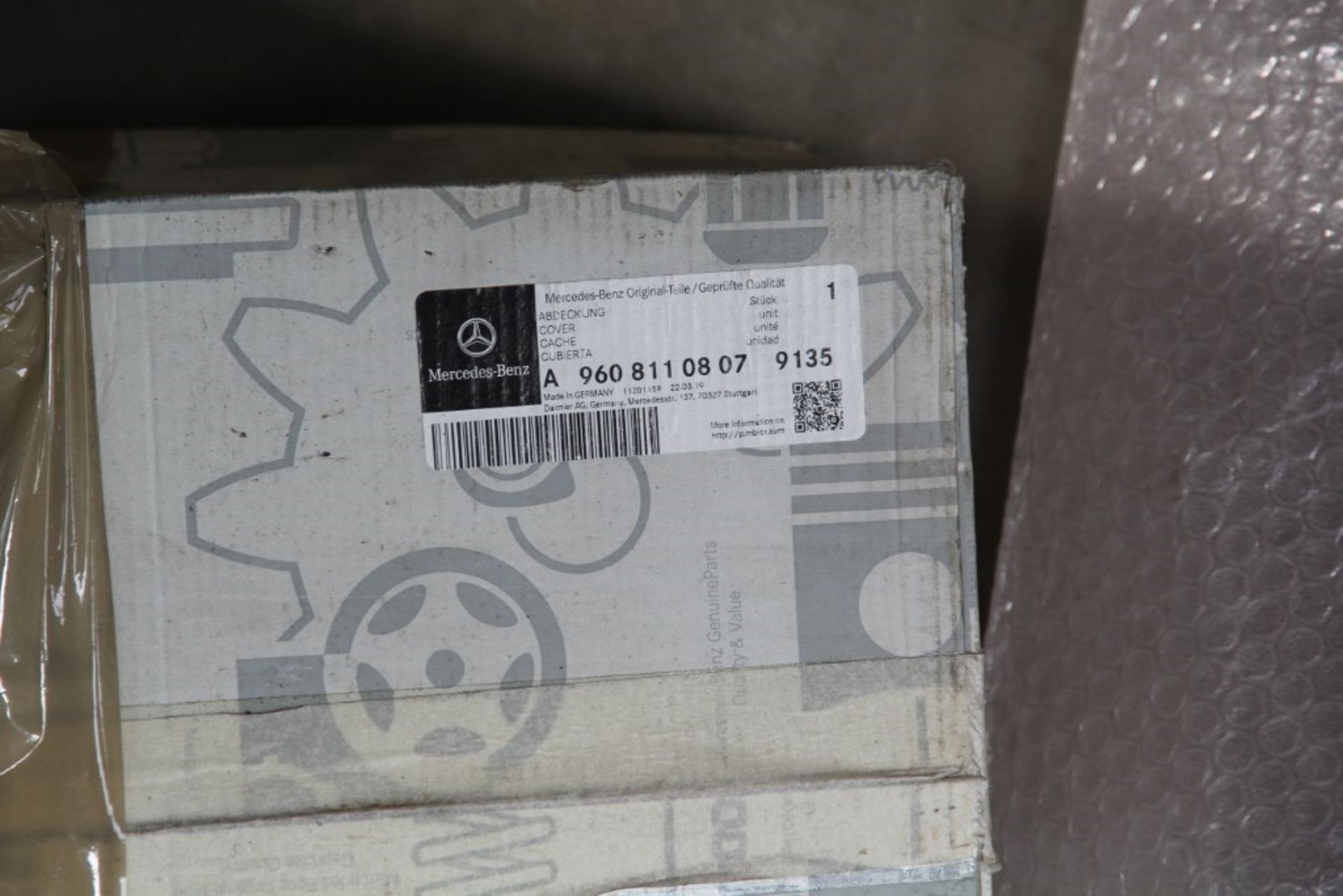 Mercedes-Benz Truck Parts (1 Pallet) - Image 6 of 24