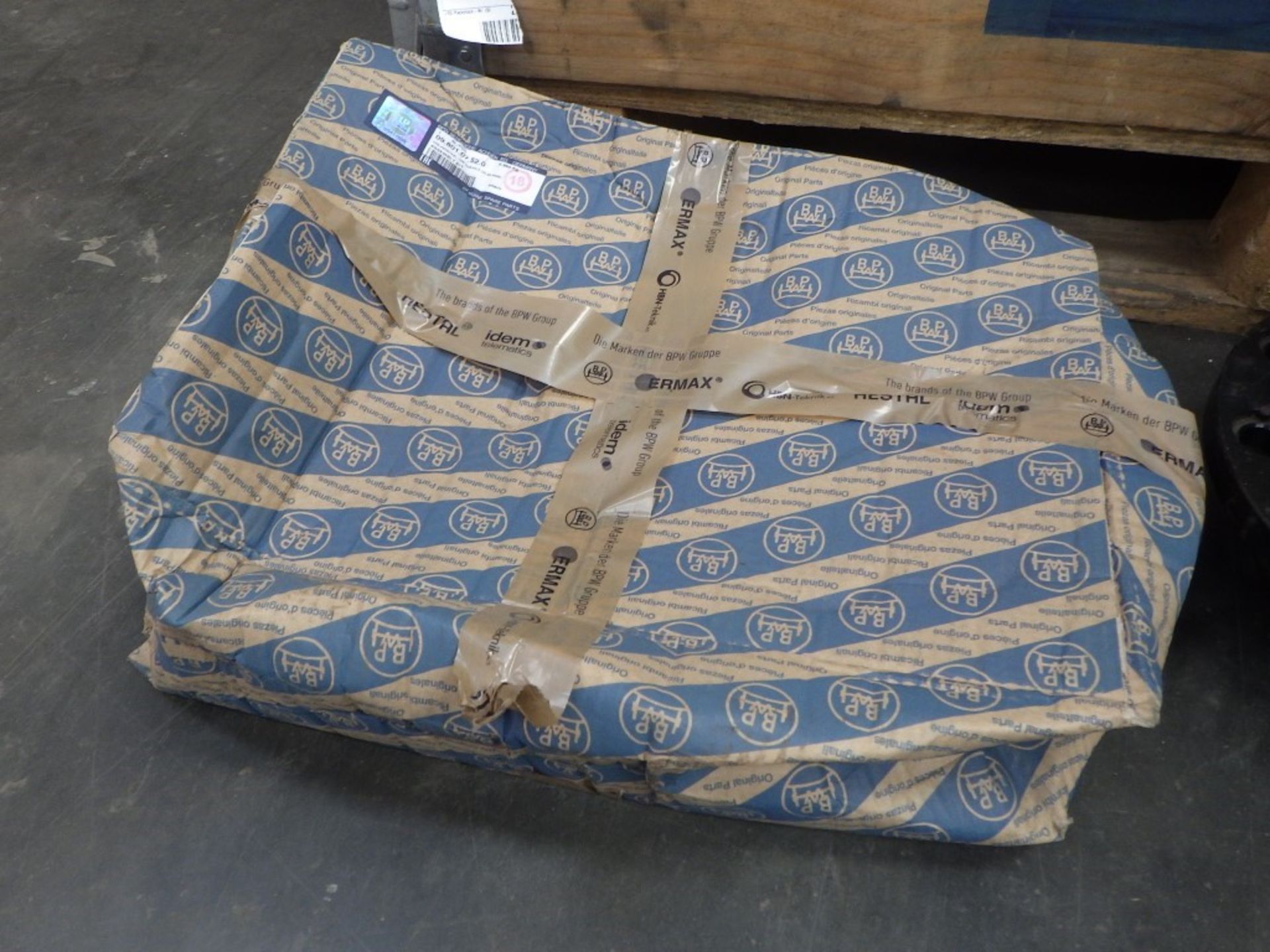 Assorted Trailer Parts (1 Pallet) - Image 17 of 21