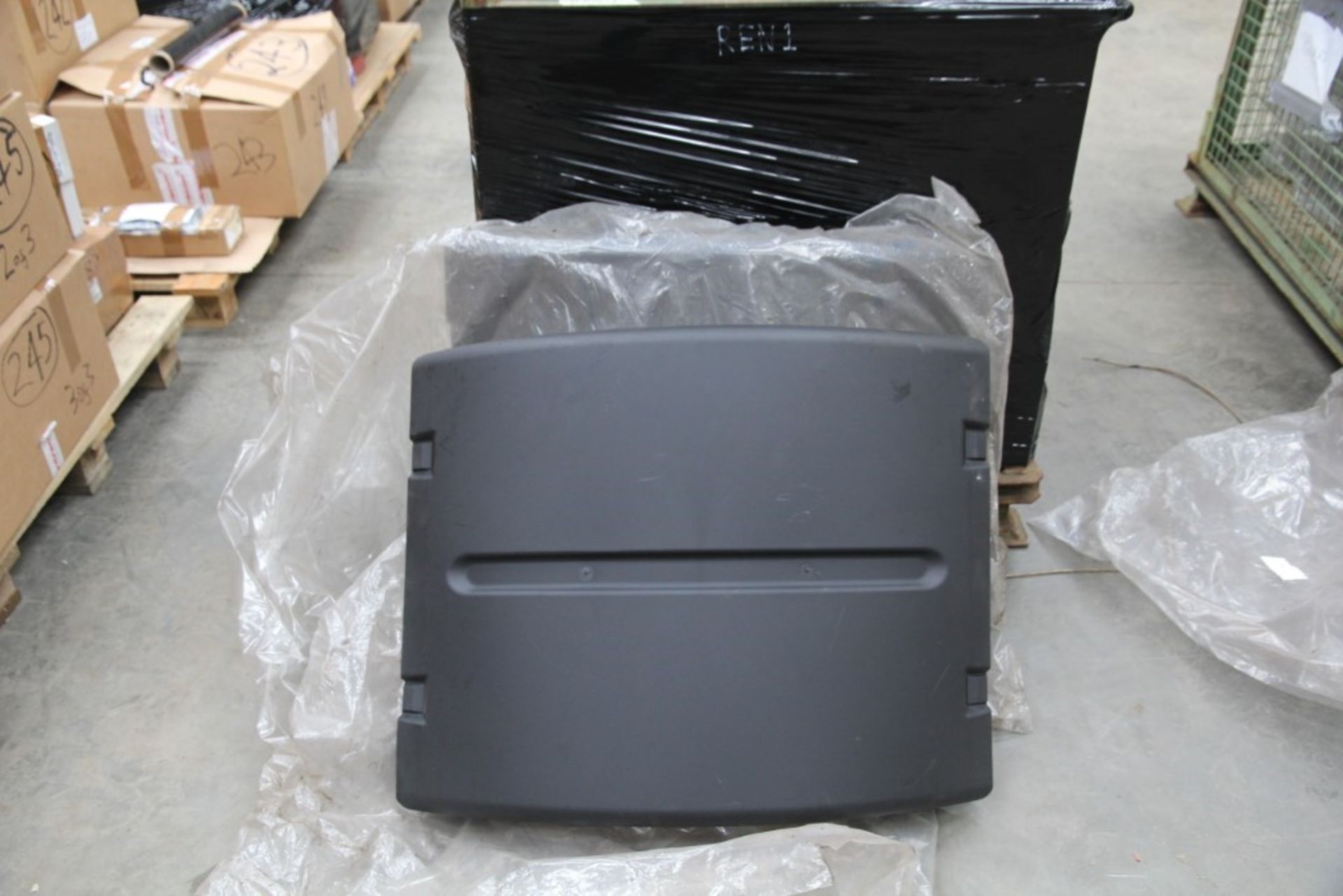 Renault Parts (1 Pallet) - Image 16 of 21