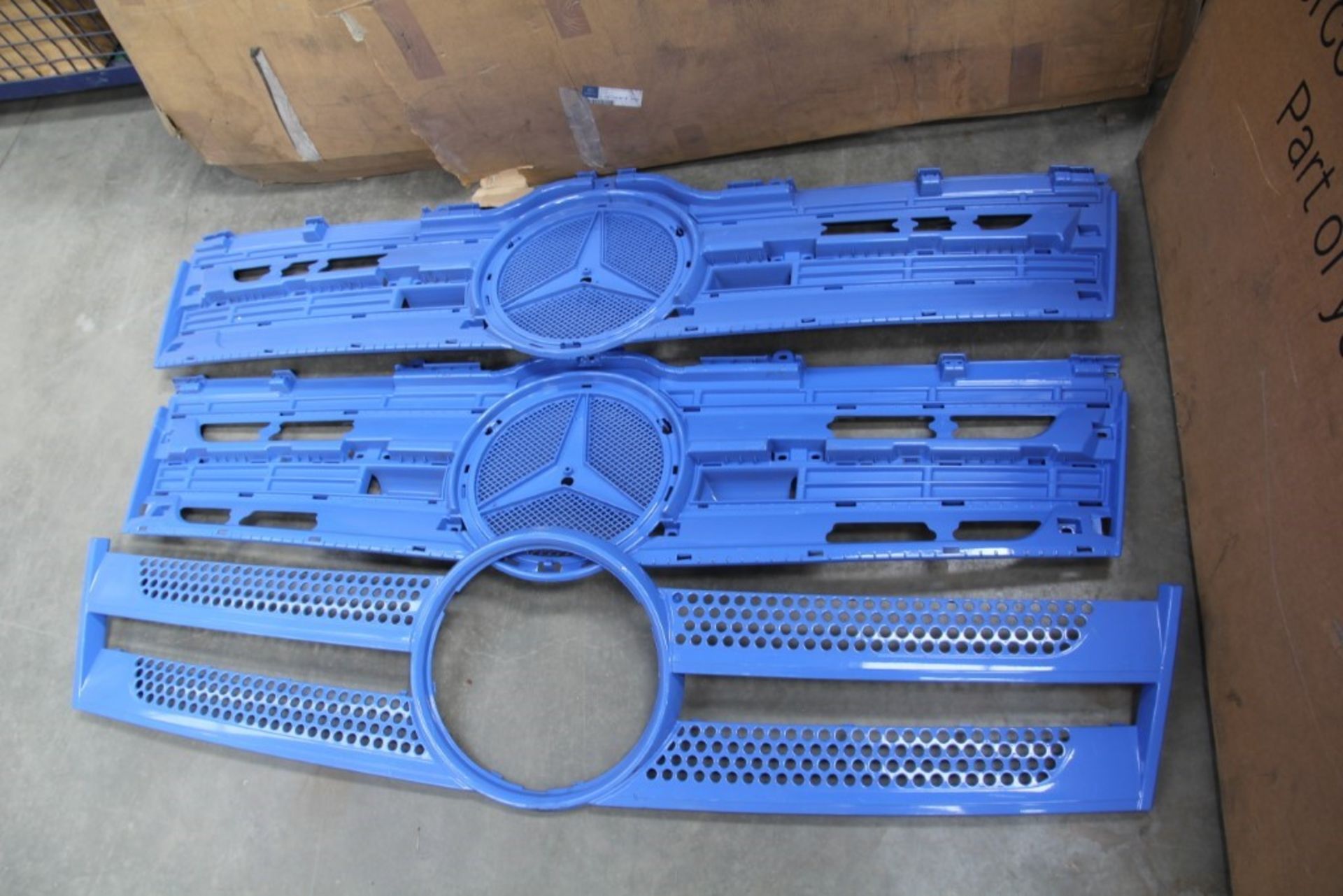 Mercedes-Benz Truck Parts (1 pallet) - Image 3 of 3