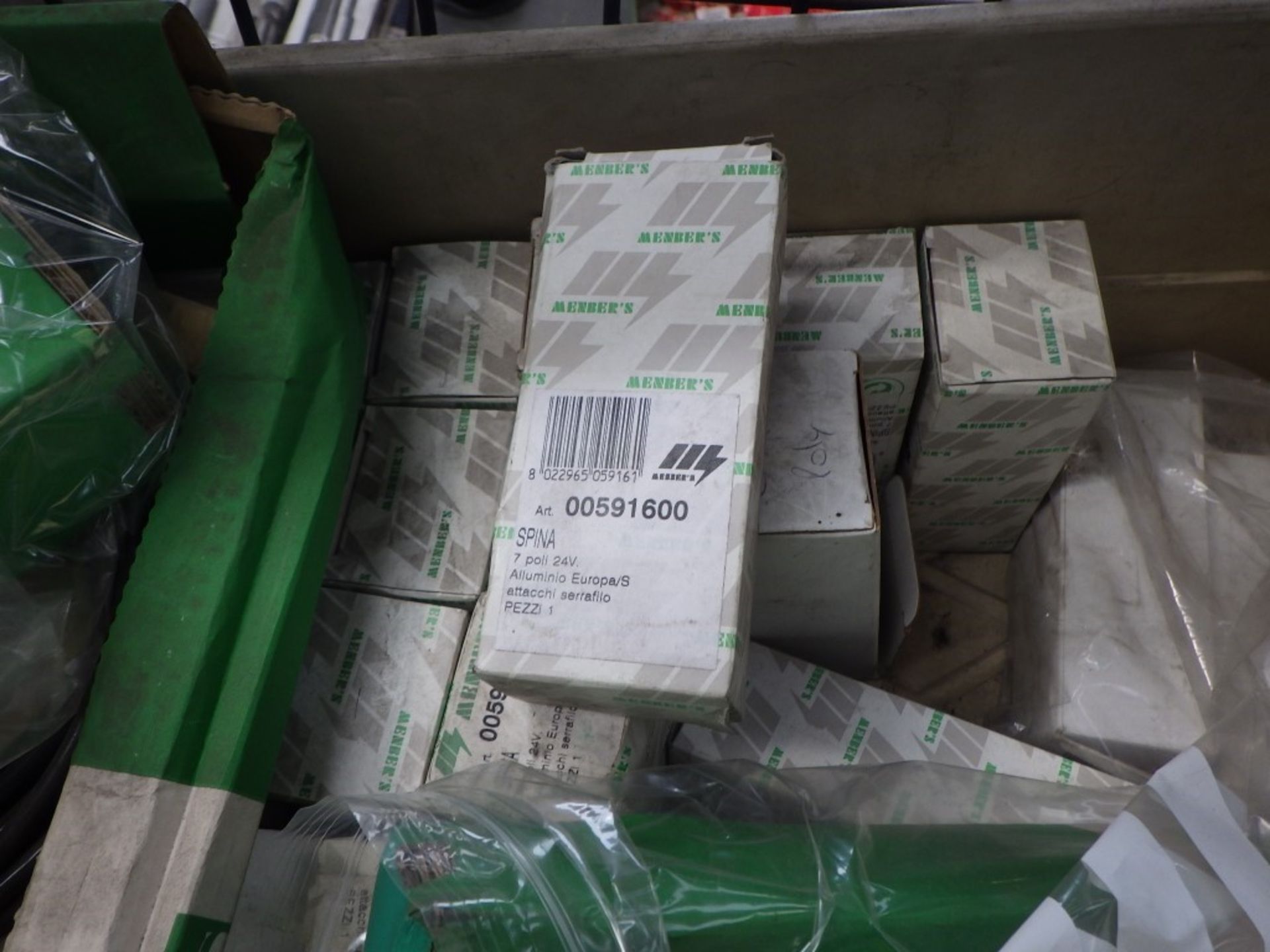 Assorted Trailer Parts (1 Pallet) - Image 15 of 29