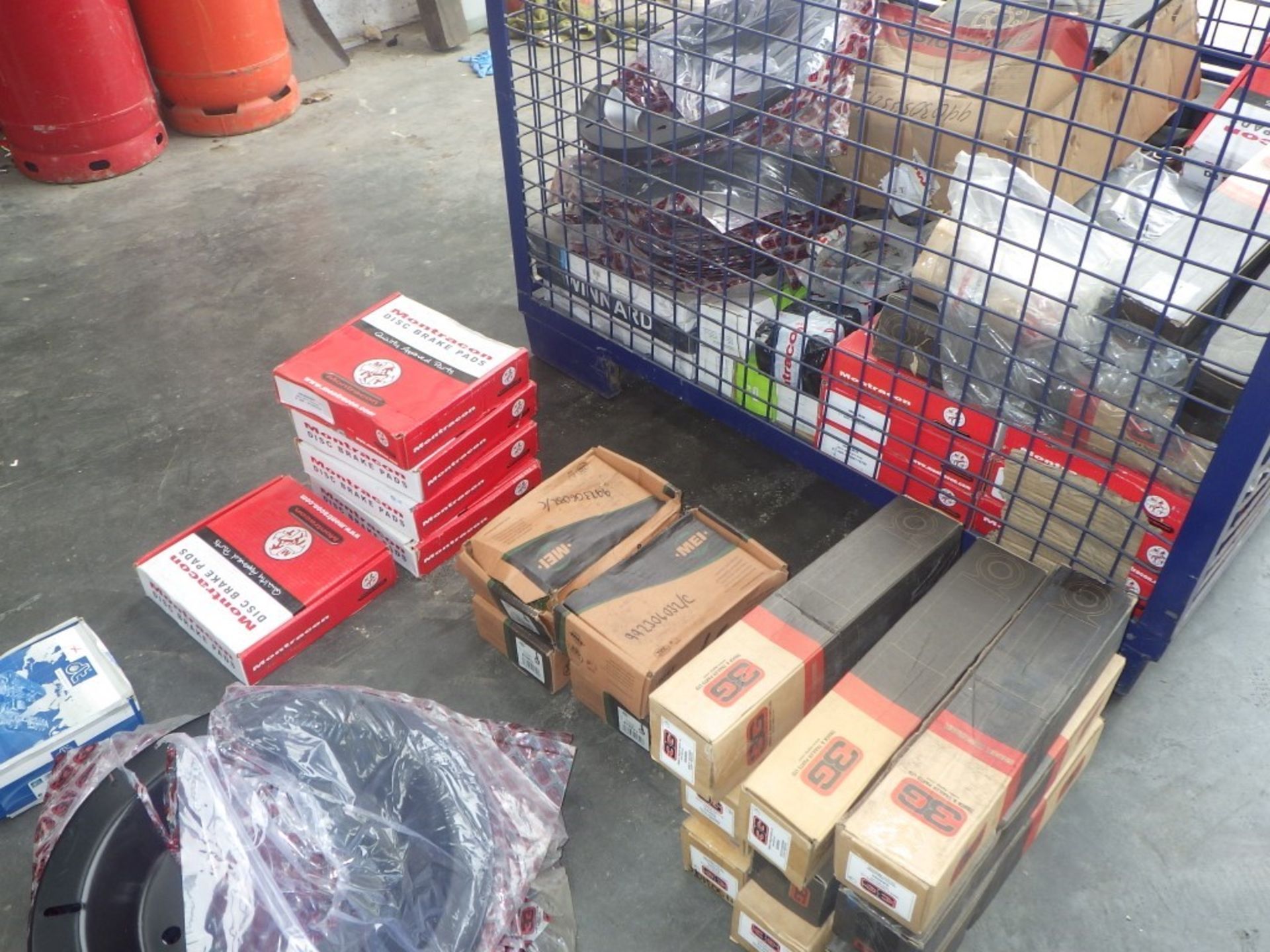 Assorted Trailer / Truck Running Gear / Axle / Suspension / Brake parts (1 Pallet) - Image 16 of 24