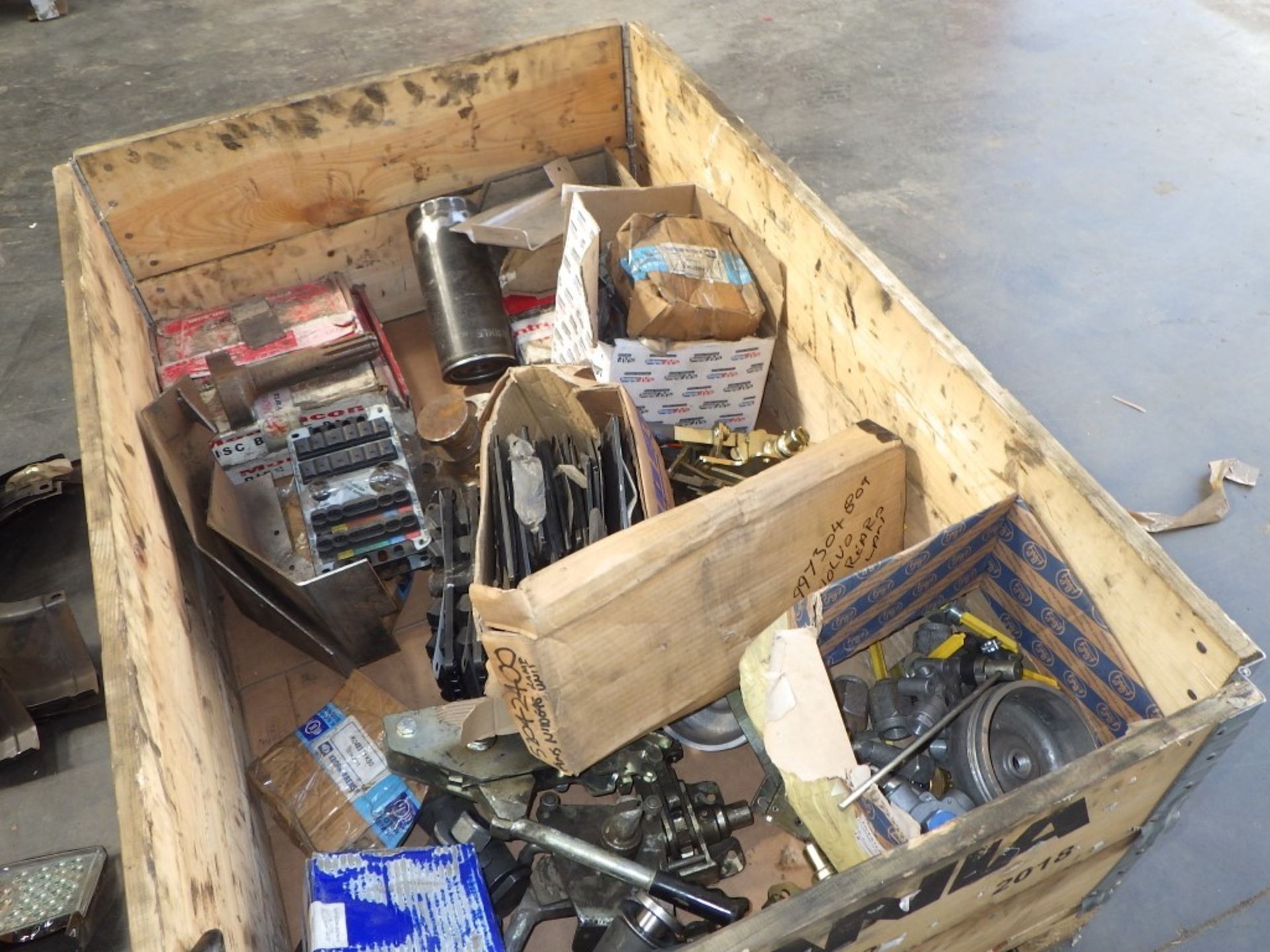 Assorted Trailer & Truck Parts (1 Pallet) - Image 14 of 20