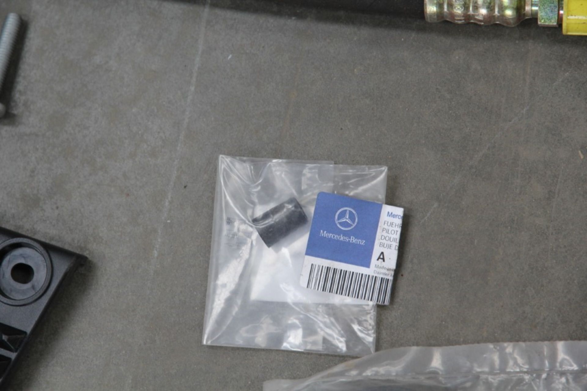 Mercedes-Benz Truck Parts (1 pallet) - Image 52 of 64